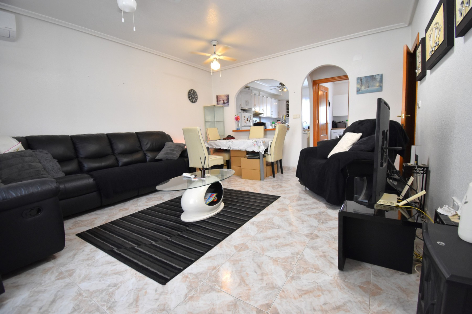 Herverkoop - Herenhuis -
Orihuela Costa - Playa Flamenca