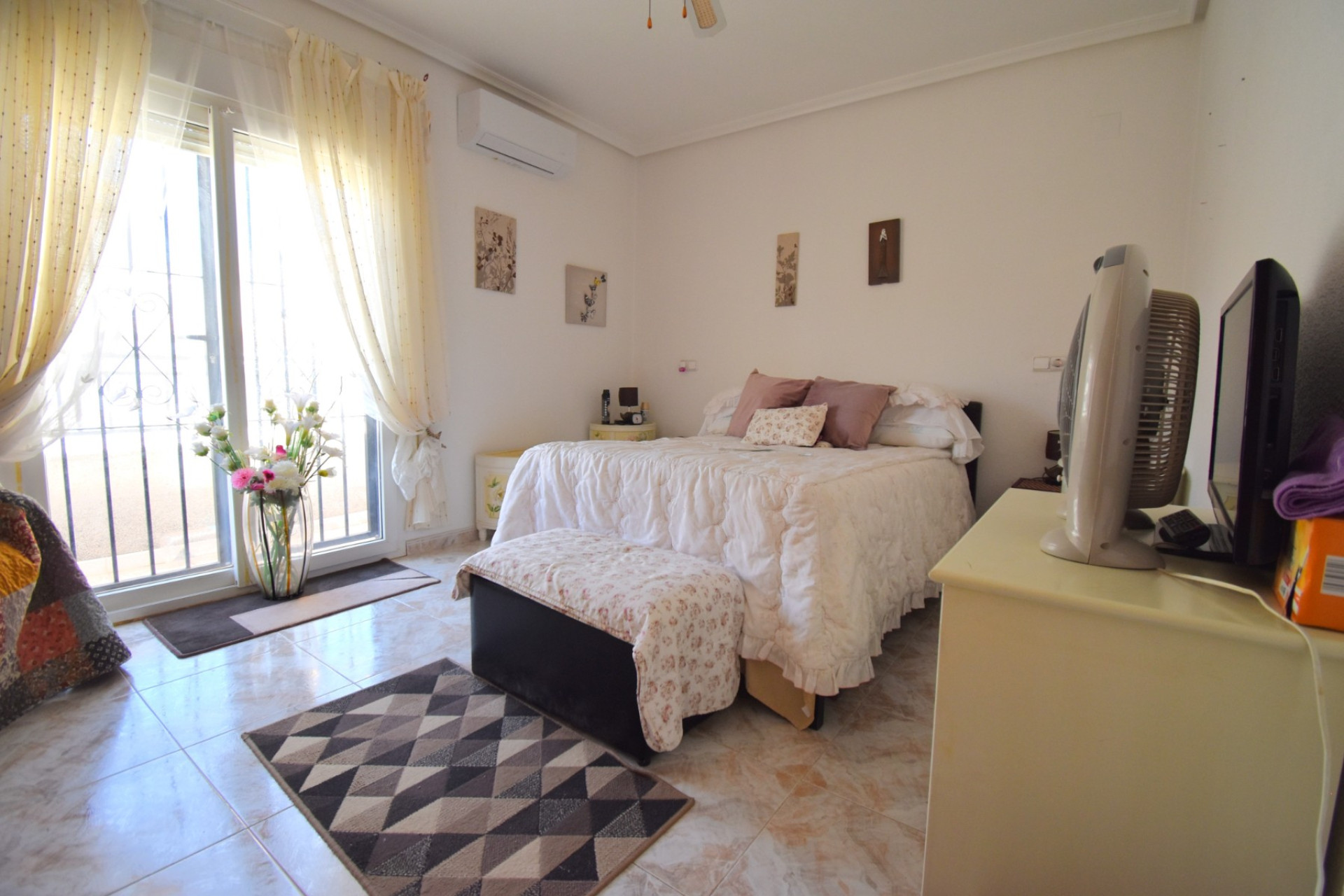Herverkoop - Herenhuis -
Orihuela Costa - Playa Flamenca