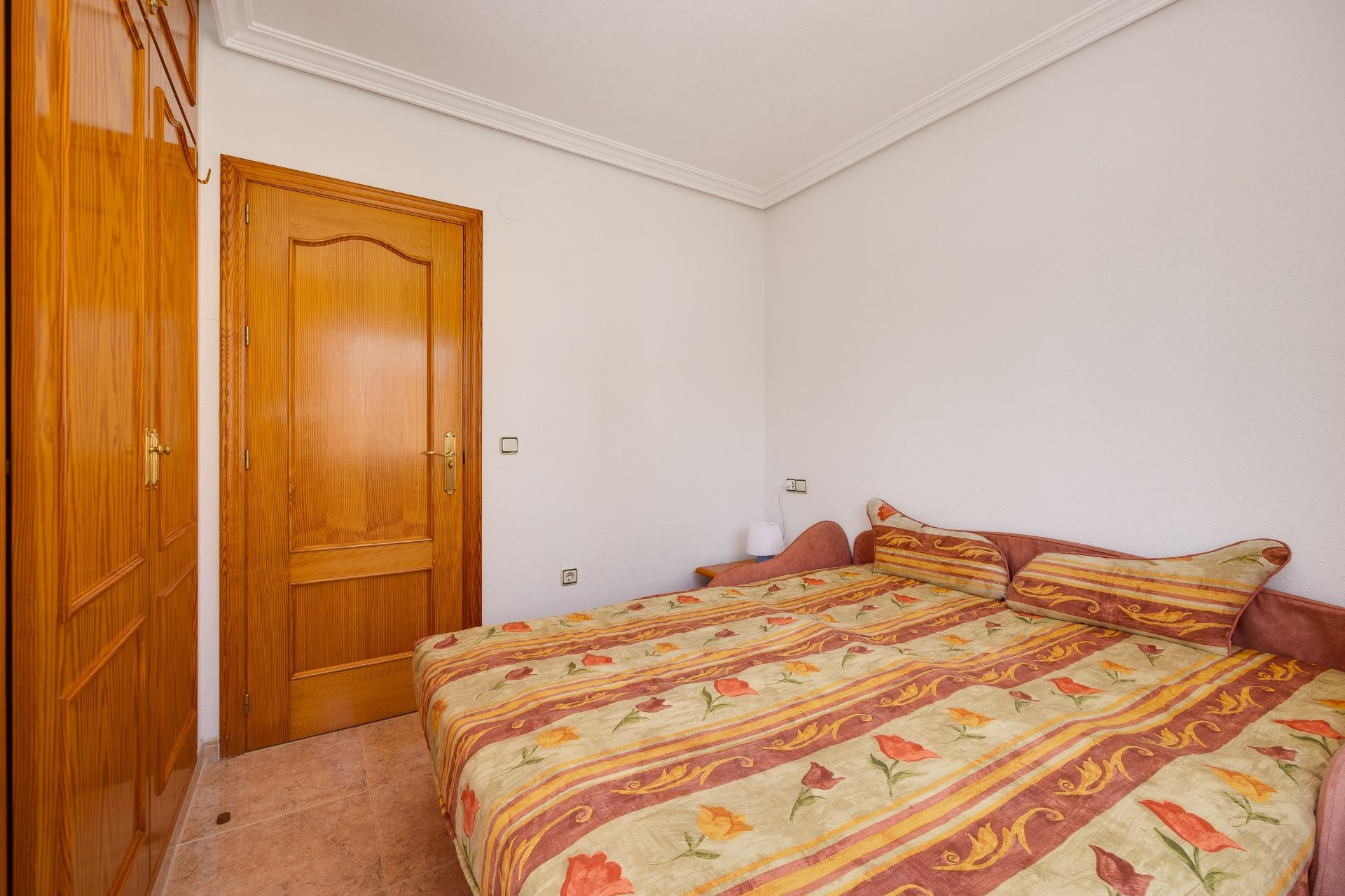 Herverkoop - Herenhuis -
Orihuela Costa - Playa Flamenca