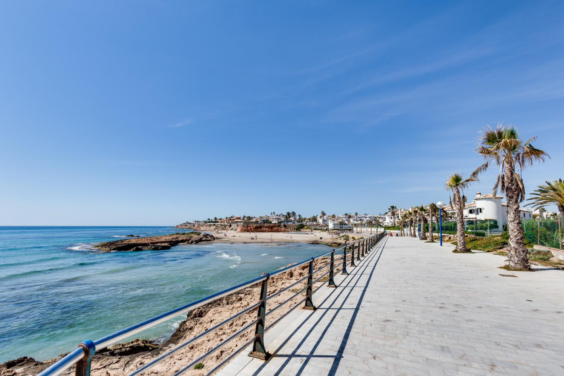 Herverkoop - Herenhuis -
Orihuela Costa - Playa Flamenca
