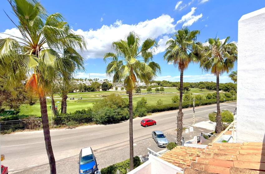 Herverkoop - Herenhuis -
Orihuela Costa - Villamartín