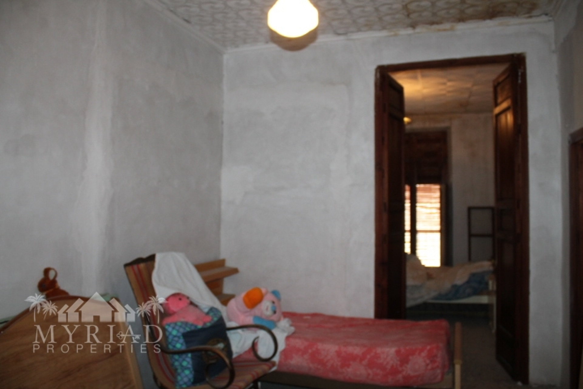 Herverkoop - Herenhuis -
Pinoso - calle lepanto