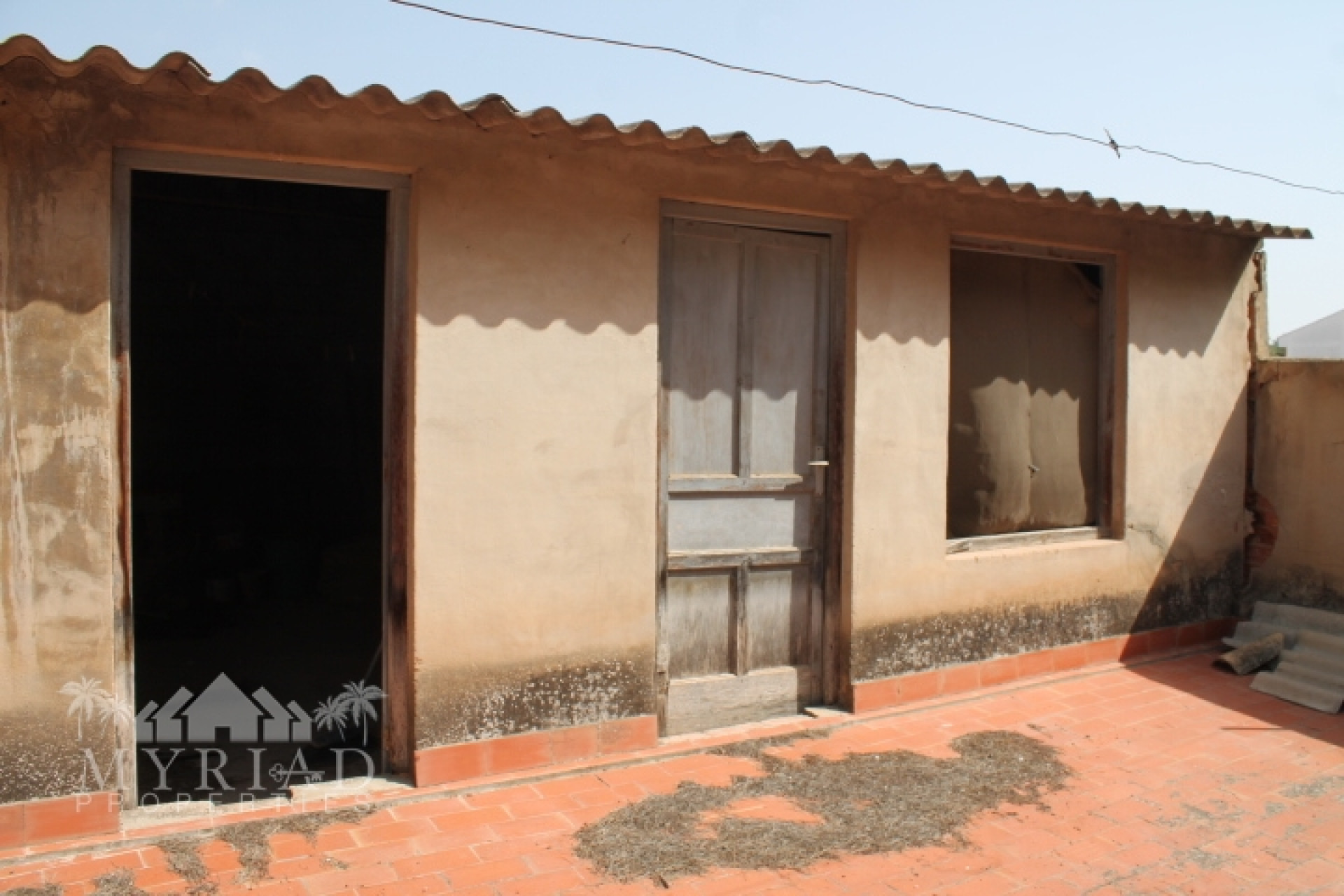 Herverkoop - Herenhuis -
Pinoso - calle lepanto