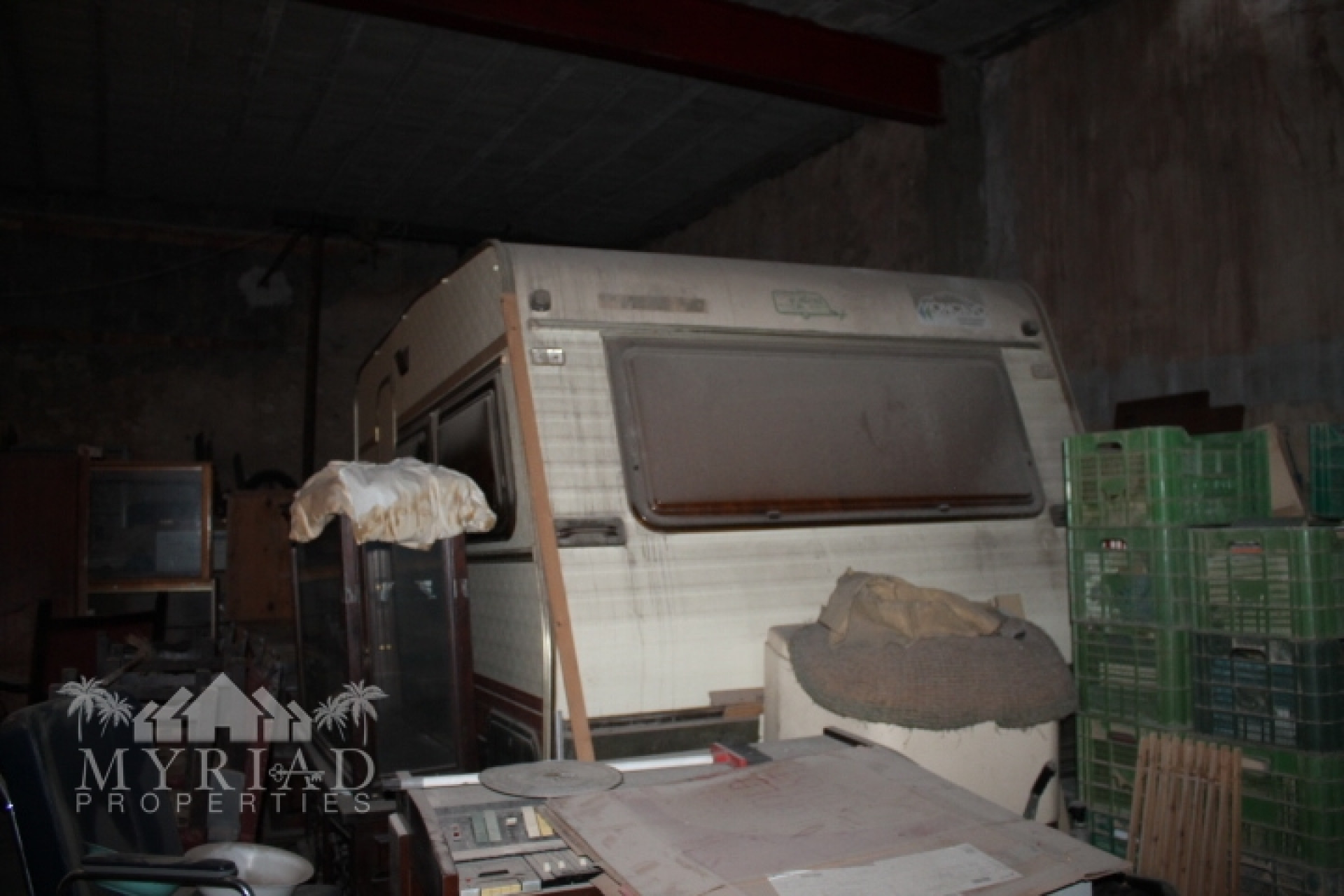 Herverkoop - Herenhuis -
Pinoso - calle lepanto