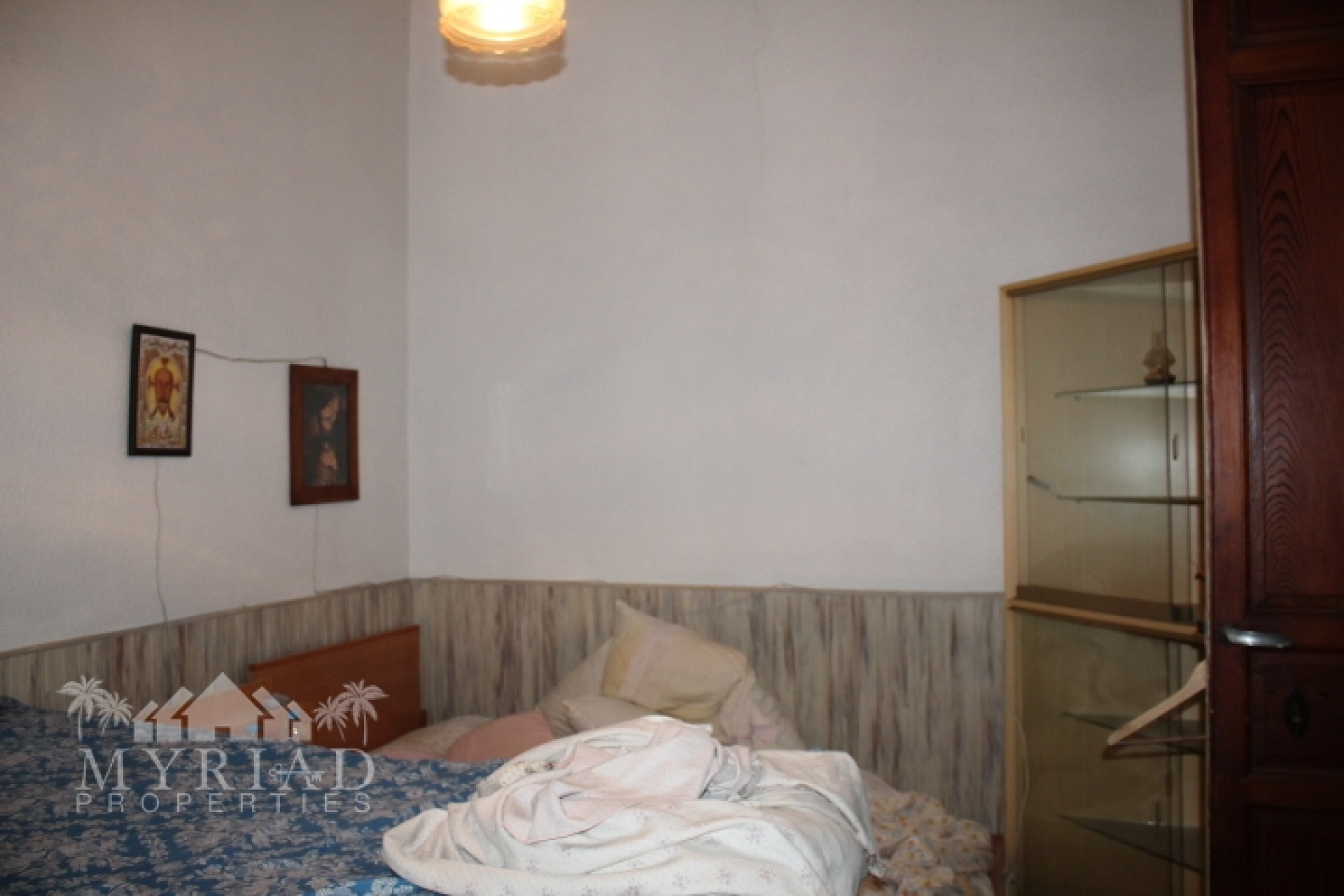 Herverkoop - Herenhuis -
Pinoso - calle lepanto