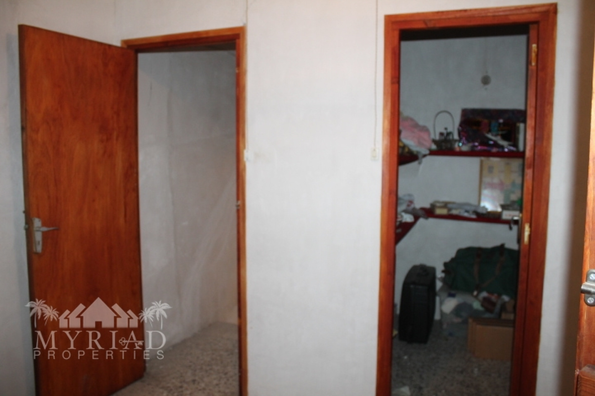 Herverkoop - Herenhuis -
Pinoso - calle lepanto