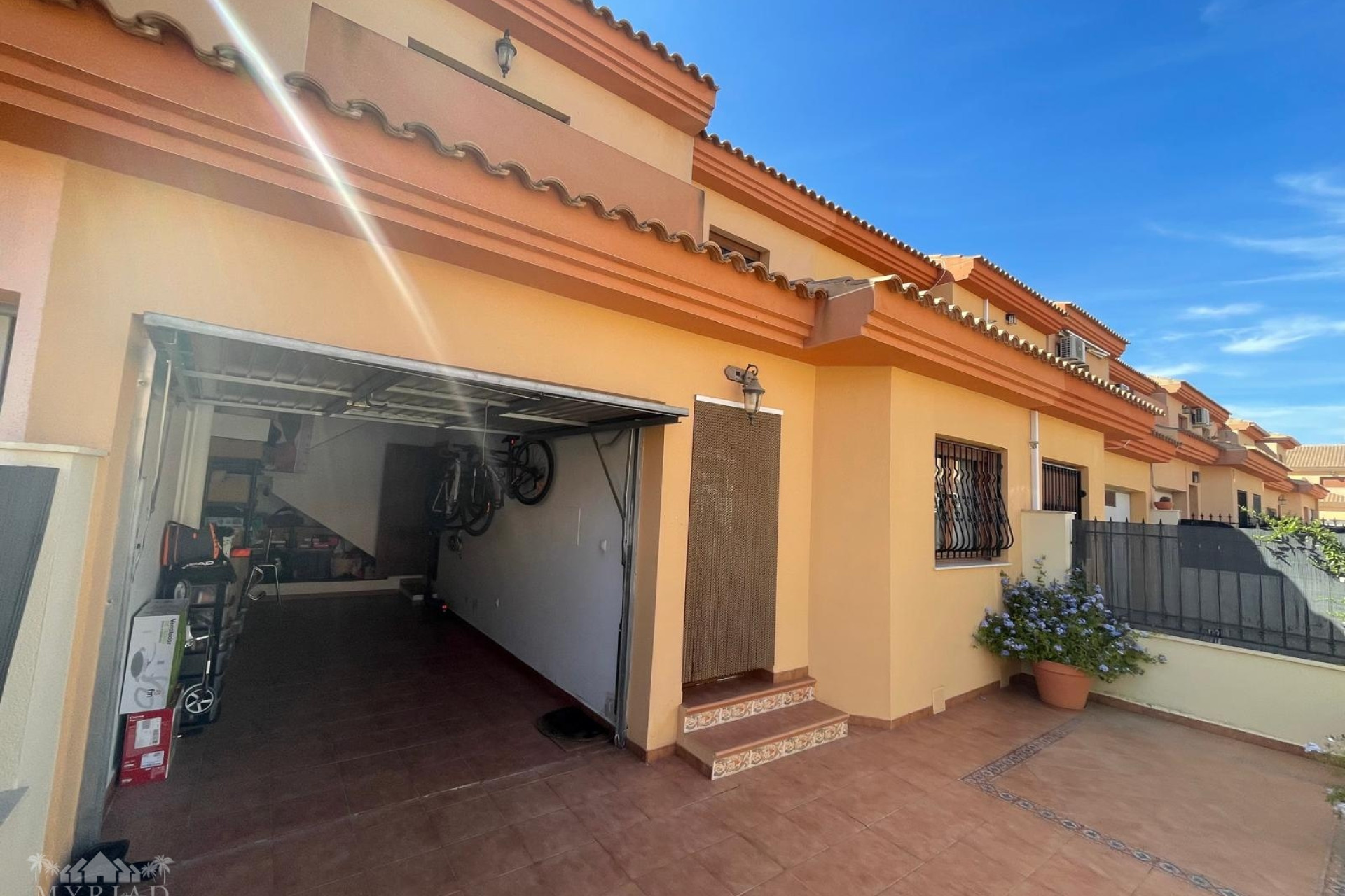 Herverkoop - Herenhuis -
Pinoso - Pinoso Alicante