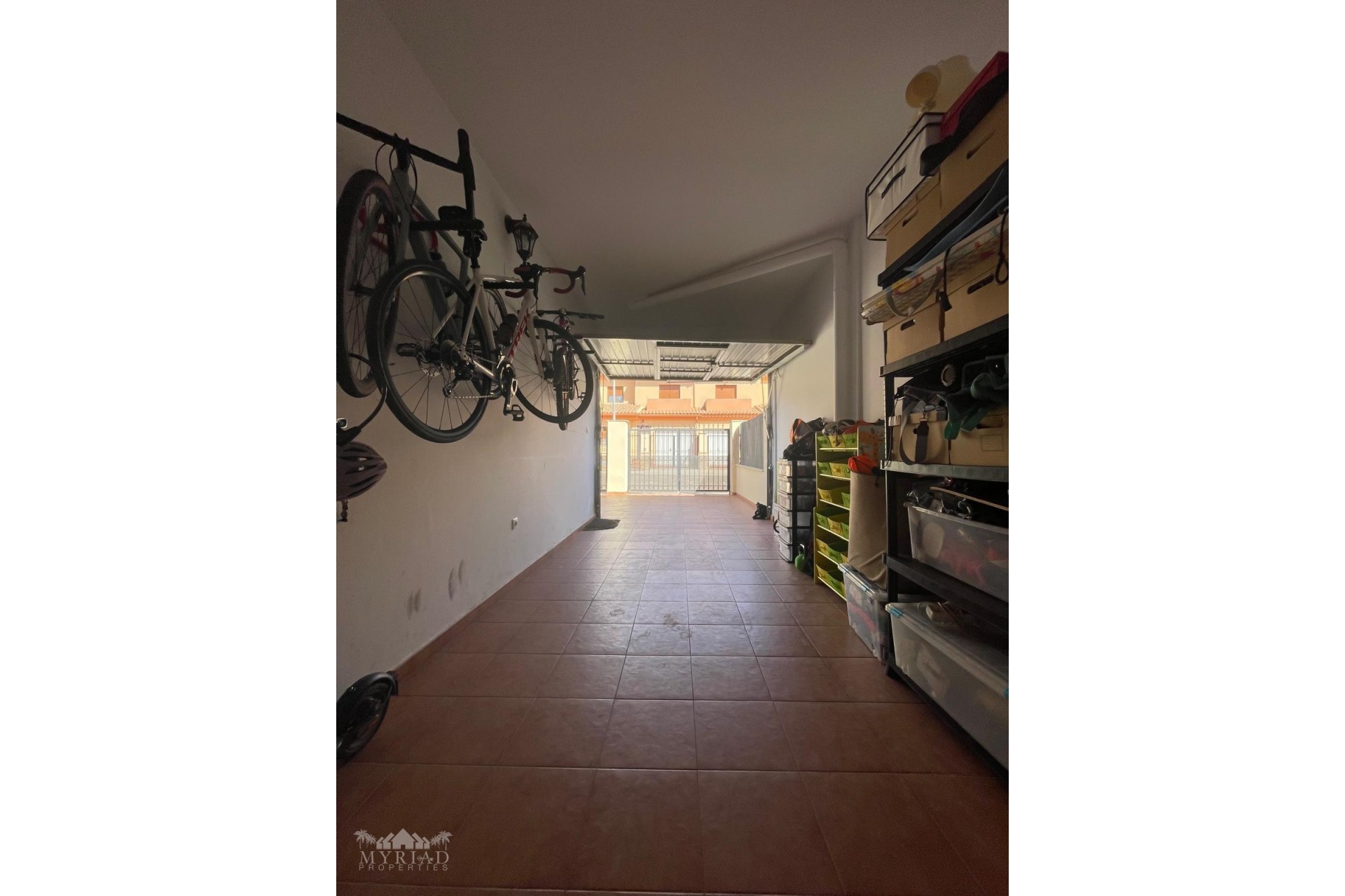 Herverkoop - Herenhuis -
Pinoso - Pinoso Alicante