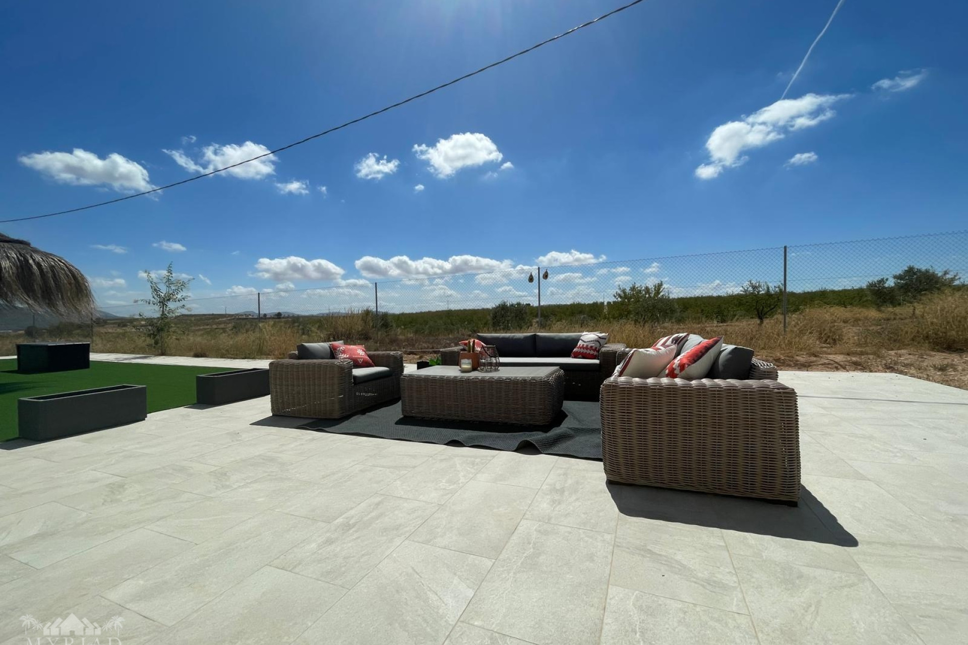 Herverkoop - Herenhuis -
Pinoso - Pinoso Alicante