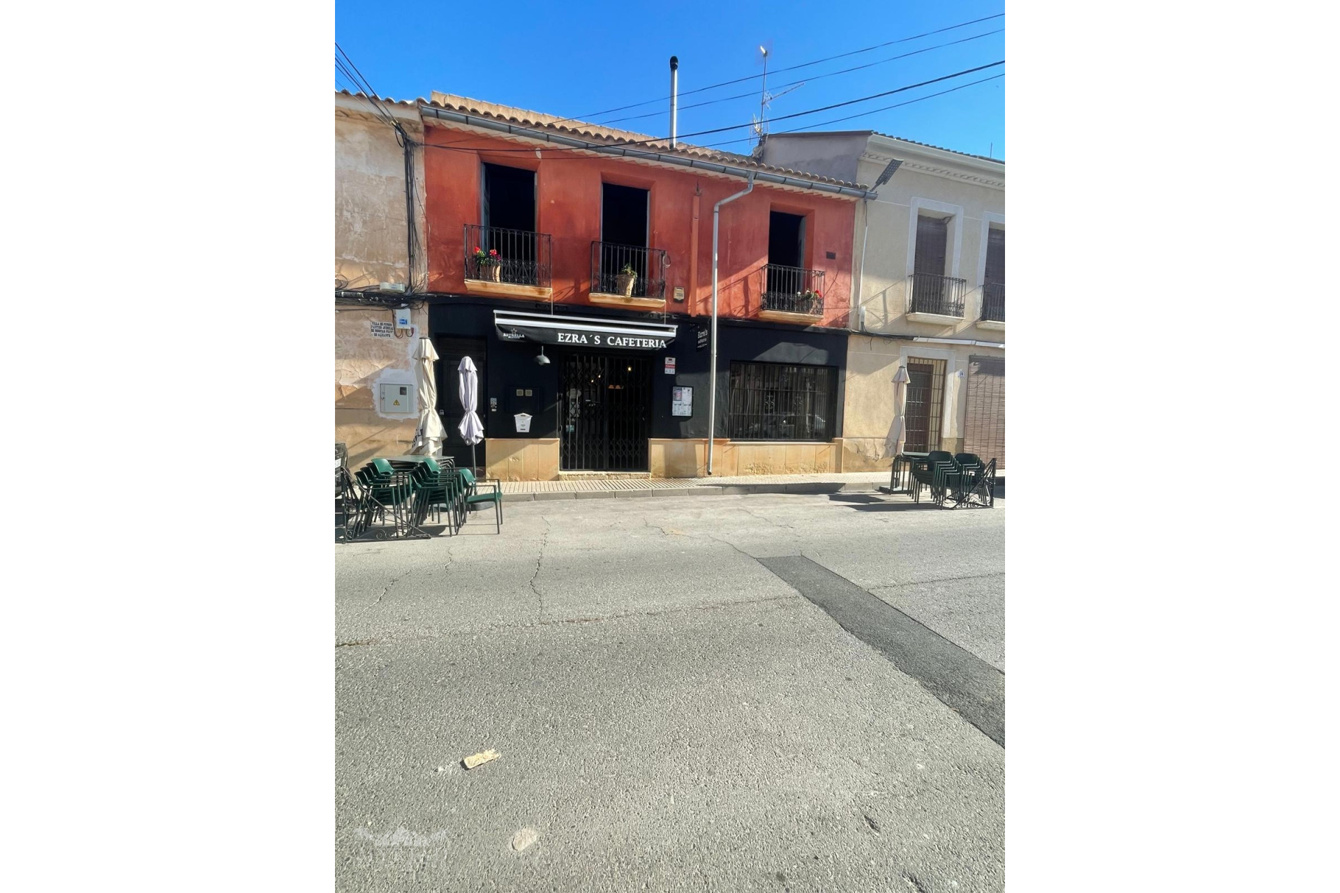Herverkoop - Herenhuis -
Pinoso - Pinoso Alicante