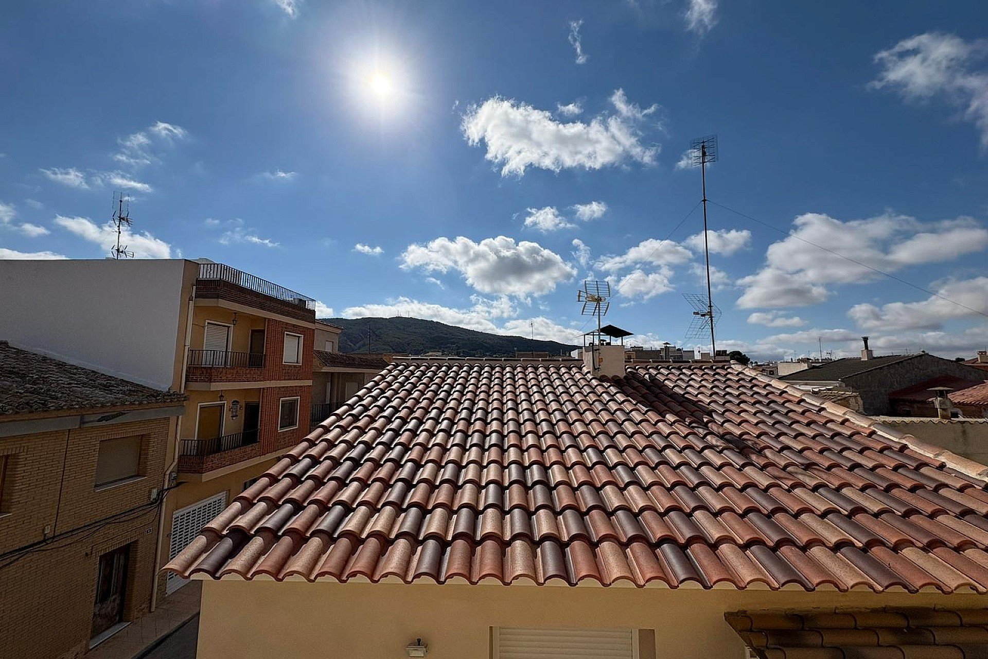 Herverkoop - Herenhuis -
Pinoso