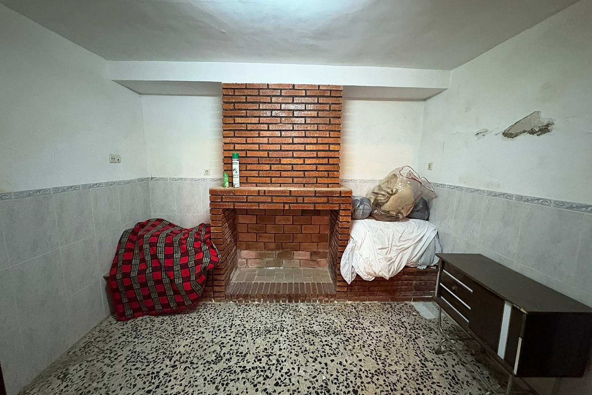 Herverkoop - Herenhuis -
Pinoso