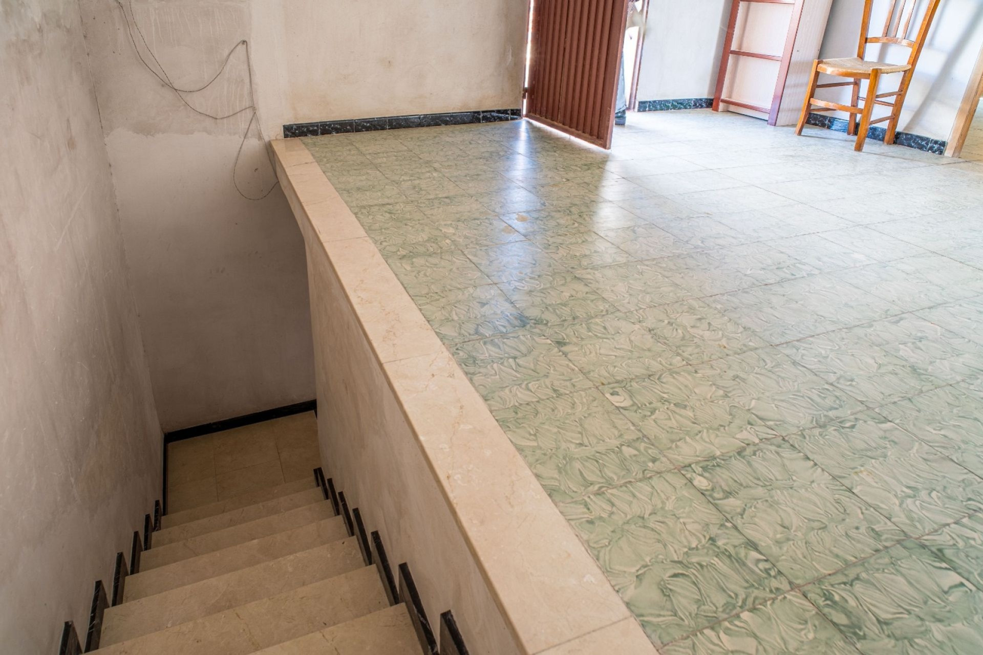 Herverkoop - Herenhuis -
Pinoso