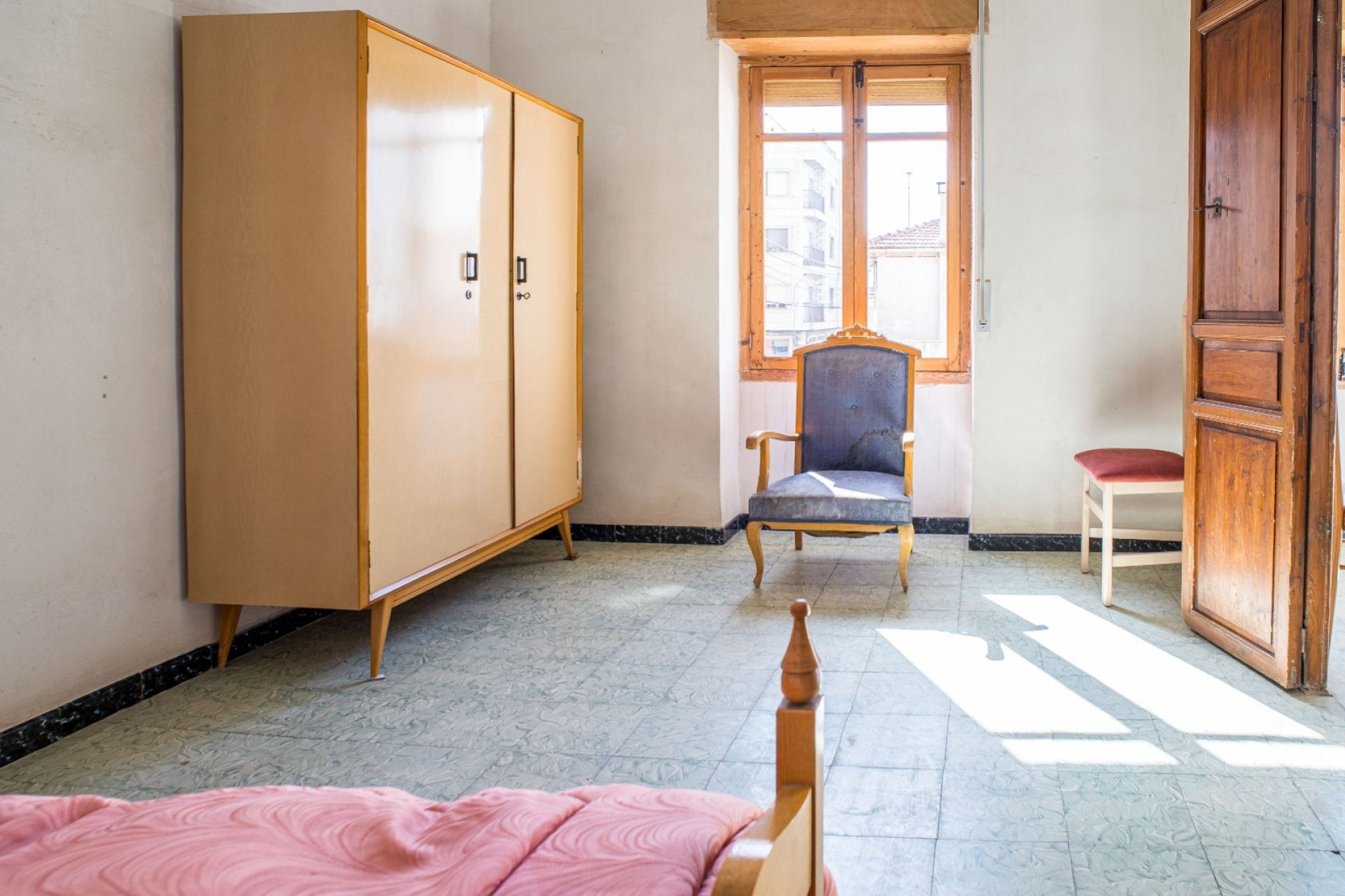 Herverkoop - Herenhuis -
Pinoso