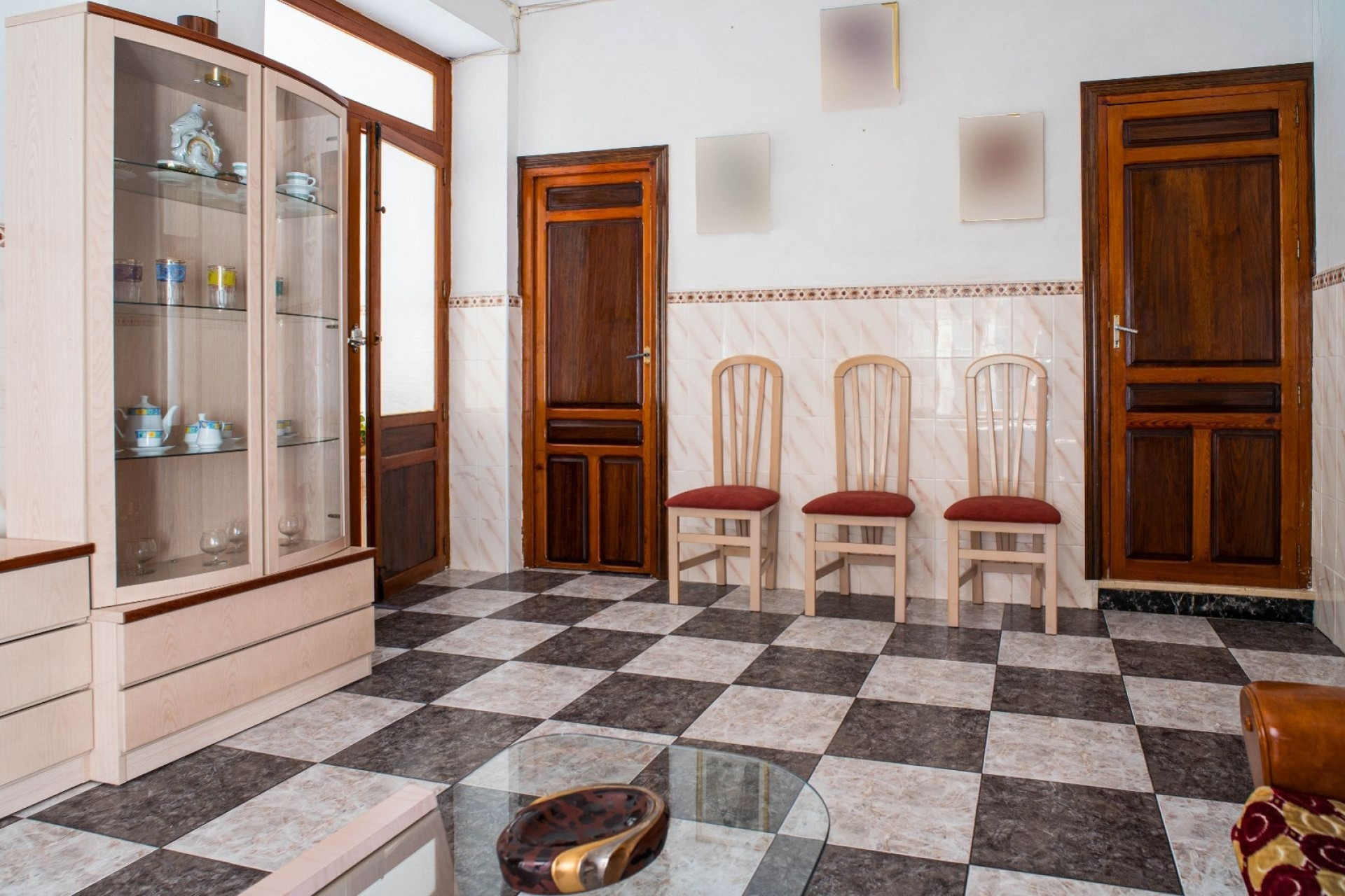 Herverkoop - Herenhuis -
Pinoso