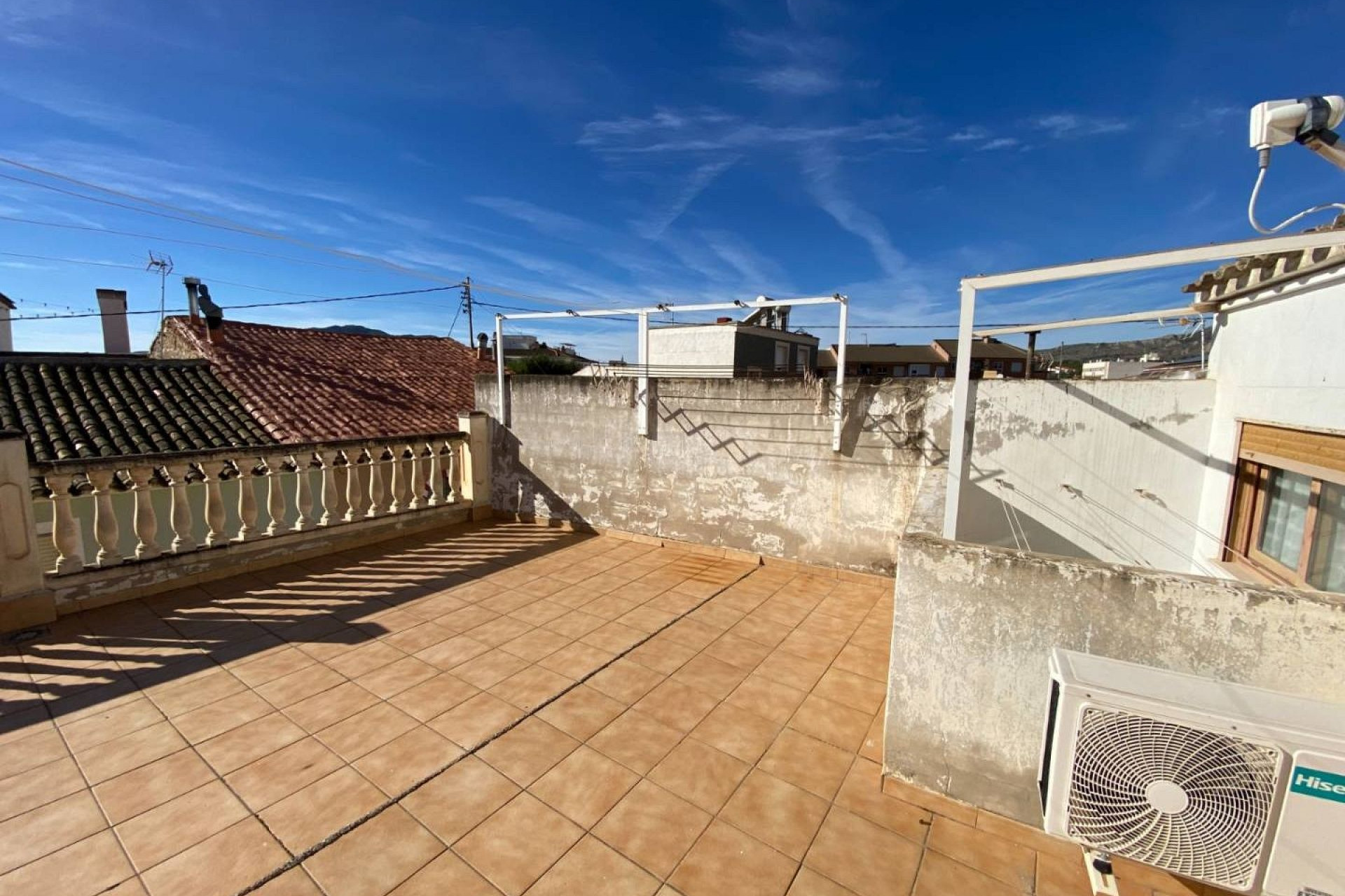 Herverkoop - Herenhuis -
Sax