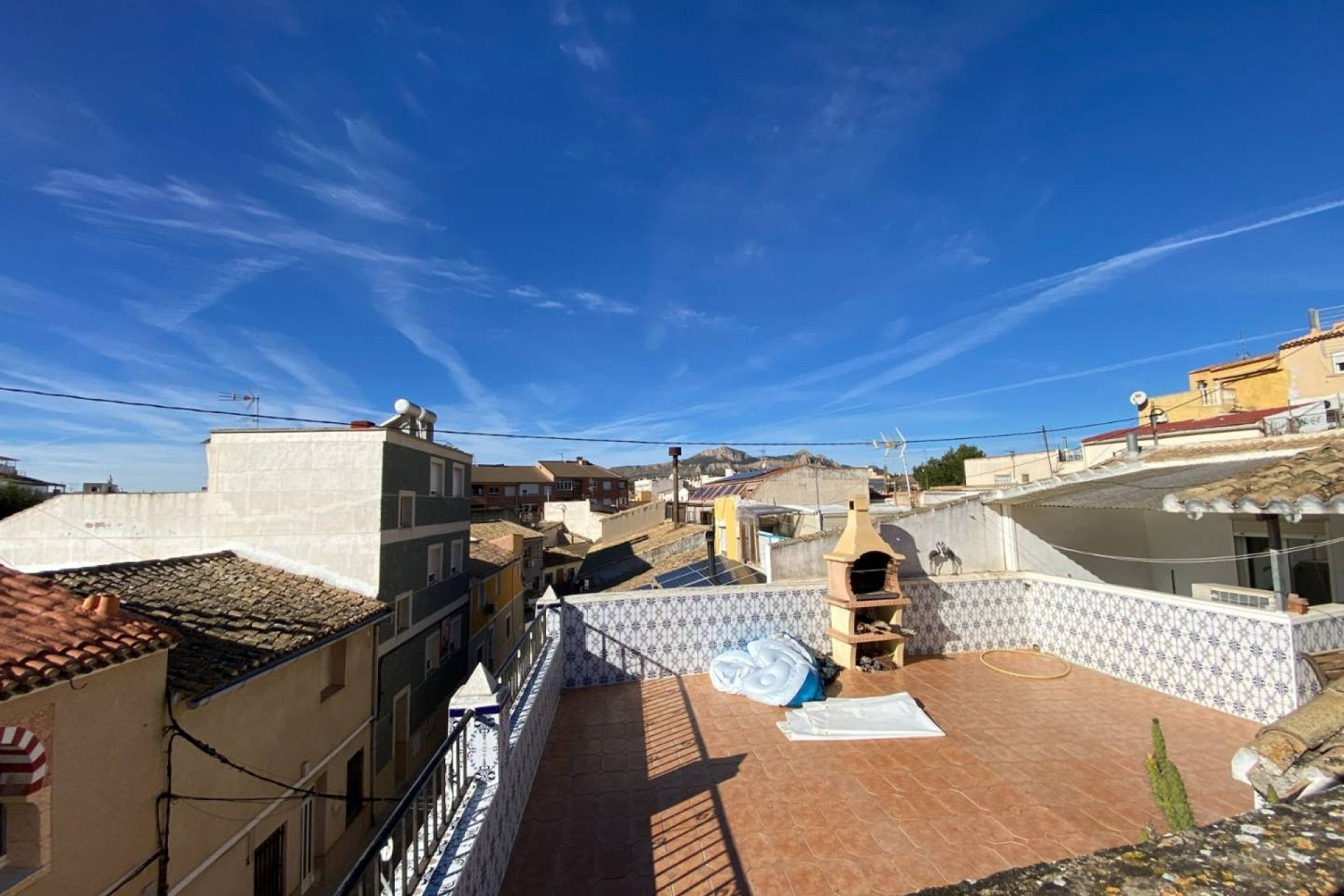 Herverkoop - Herenhuis -
Sax