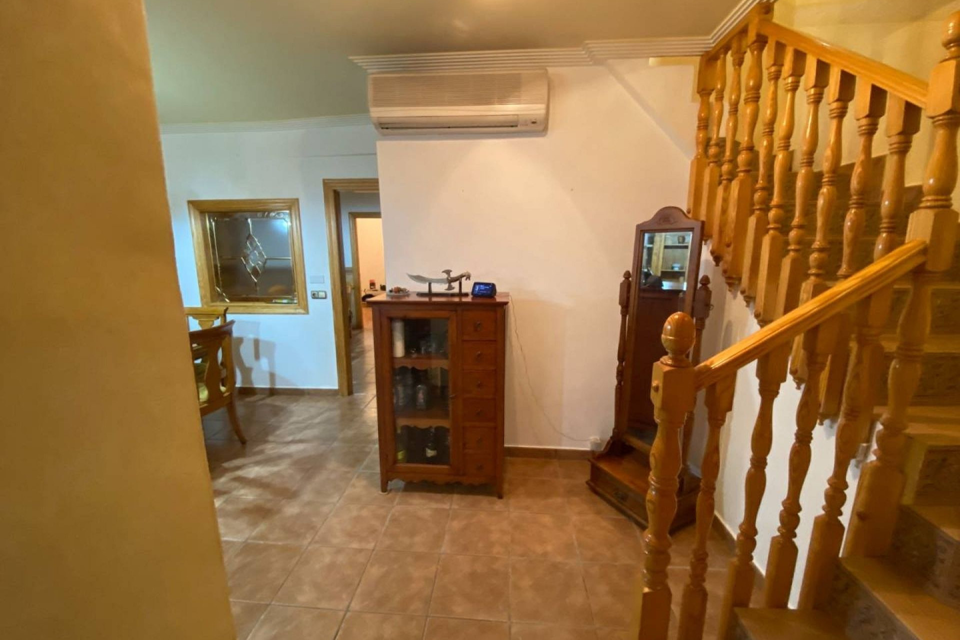 Herverkoop - Herenhuis -
Sax