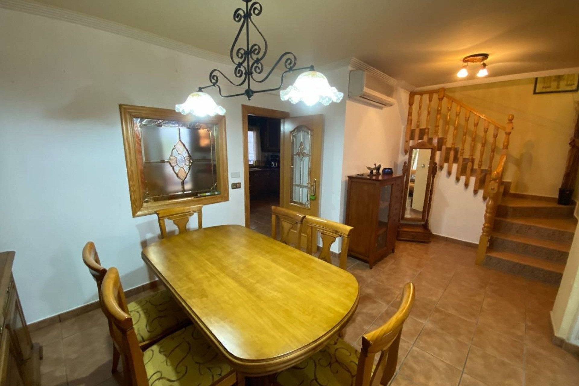 Herverkoop - Herenhuis -
Sax