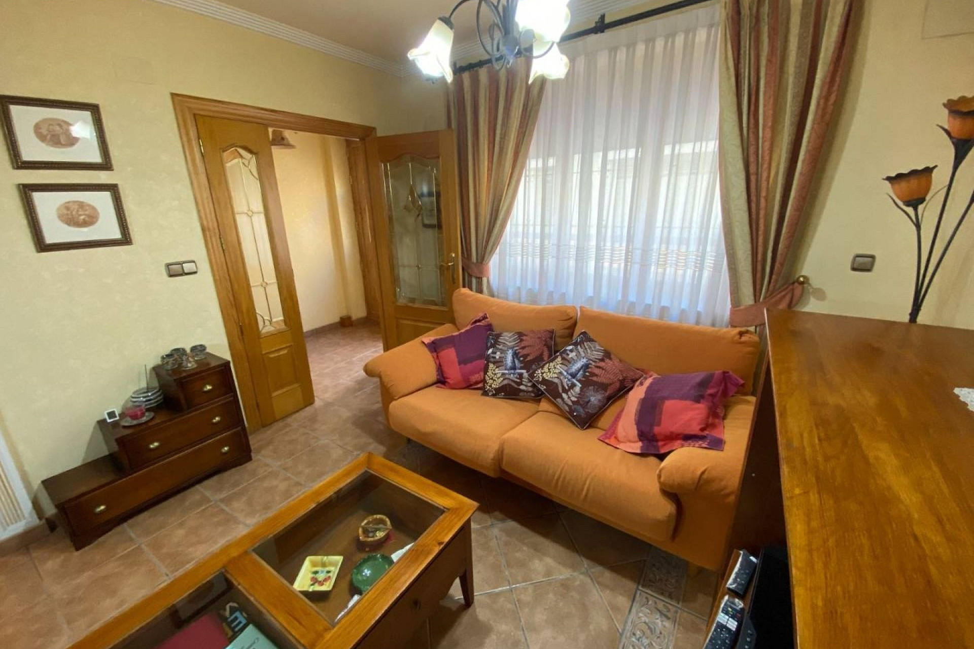 Herverkoop - Herenhuis -
Sax