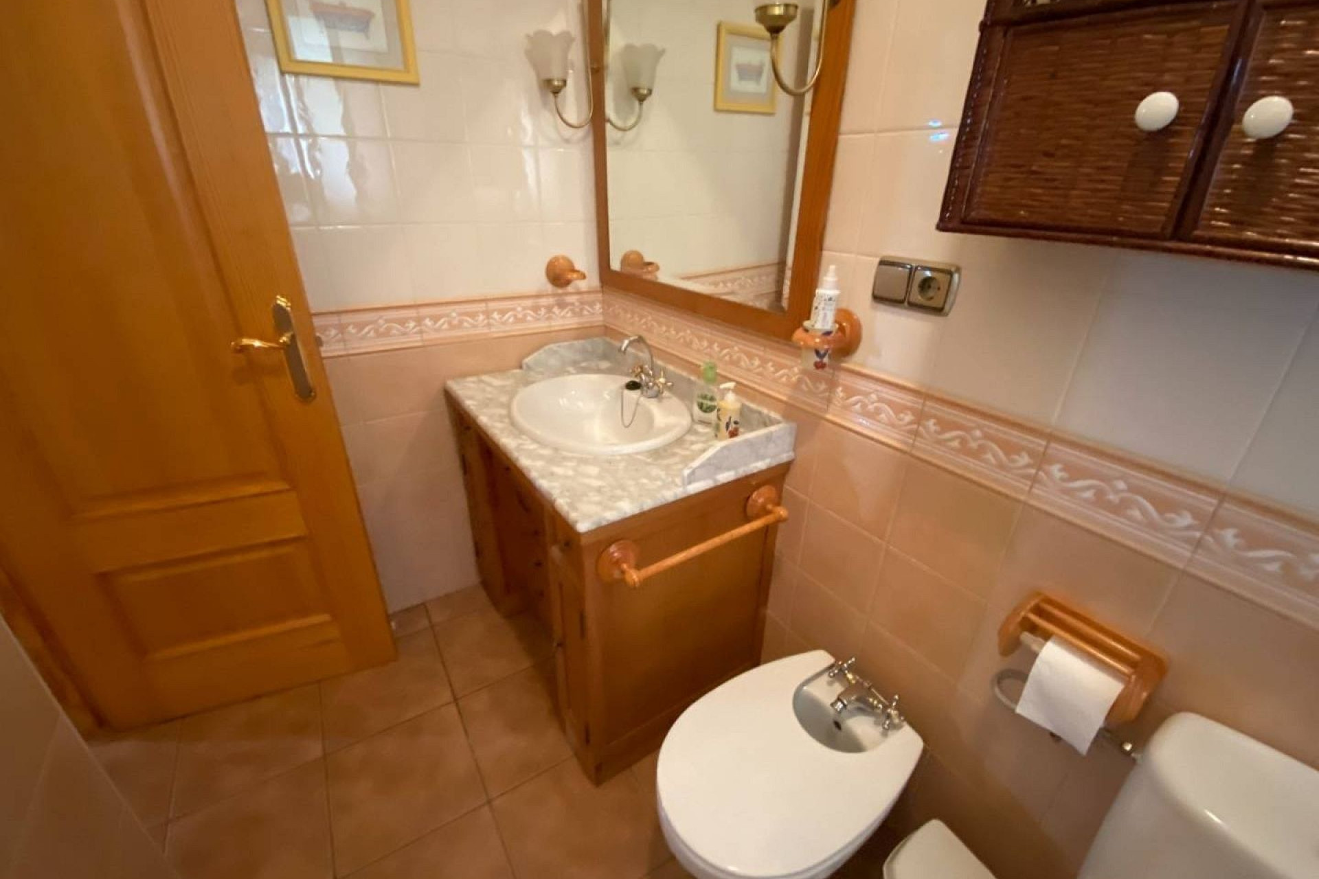 Herverkoop - Herenhuis -
Sax