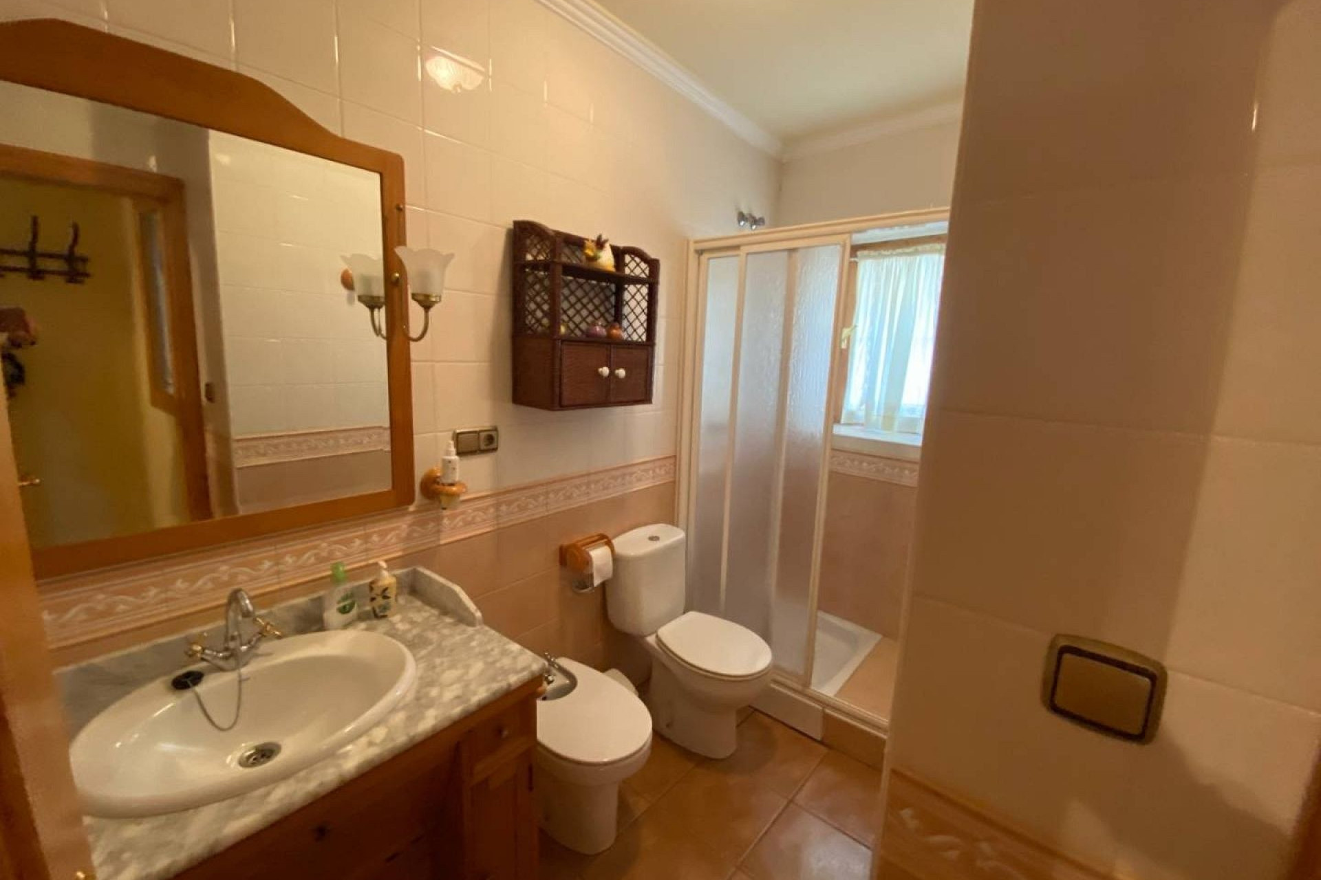 Herverkoop - Herenhuis -
Sax