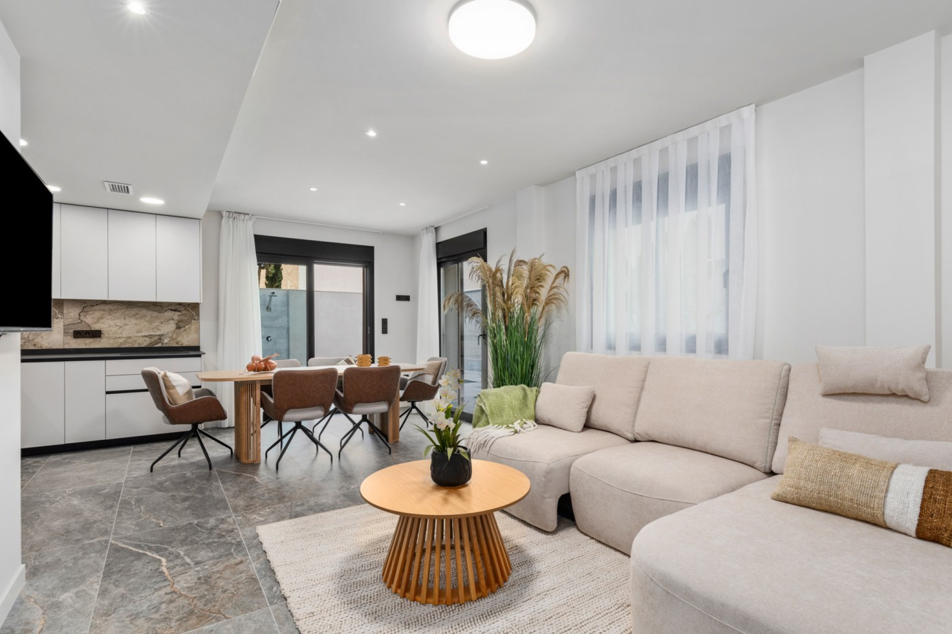 Herverkoop - Herenhuis -
Torre de La Horadada - Torre de La Horadada - Town