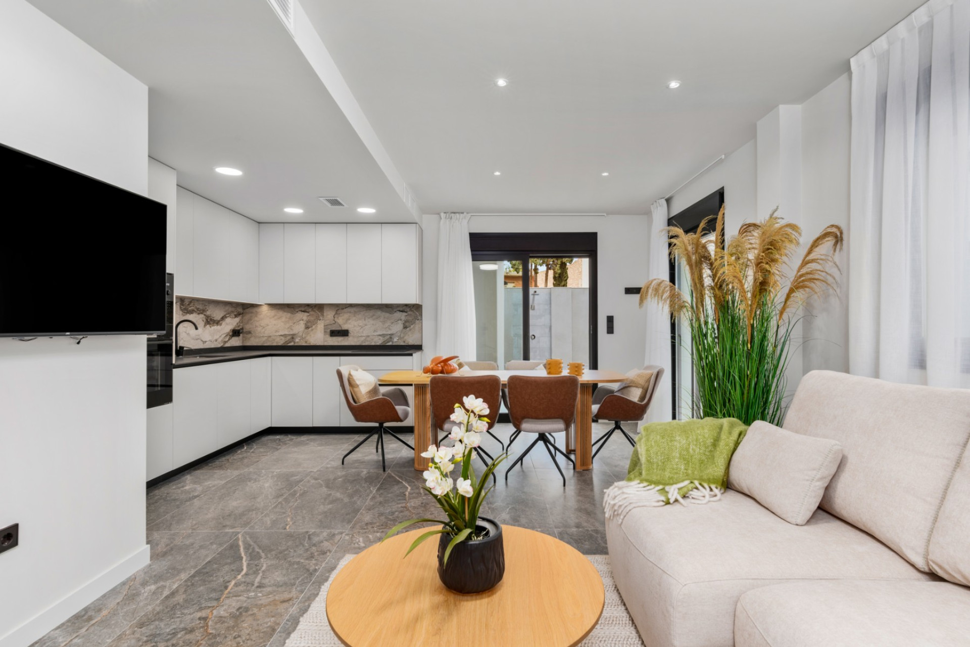 Herverkoop - Herenhuis -
Torre de La Horadada - Torre de La Horadada - Town