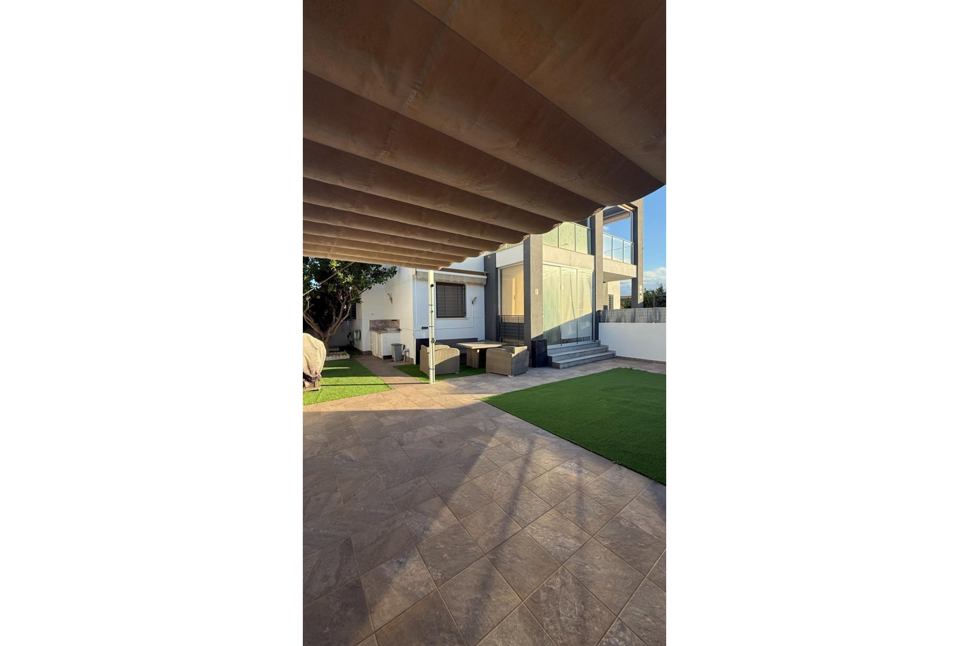 Herverkoop - Herenhuis -
Torrevieja - Aguas Nuevas