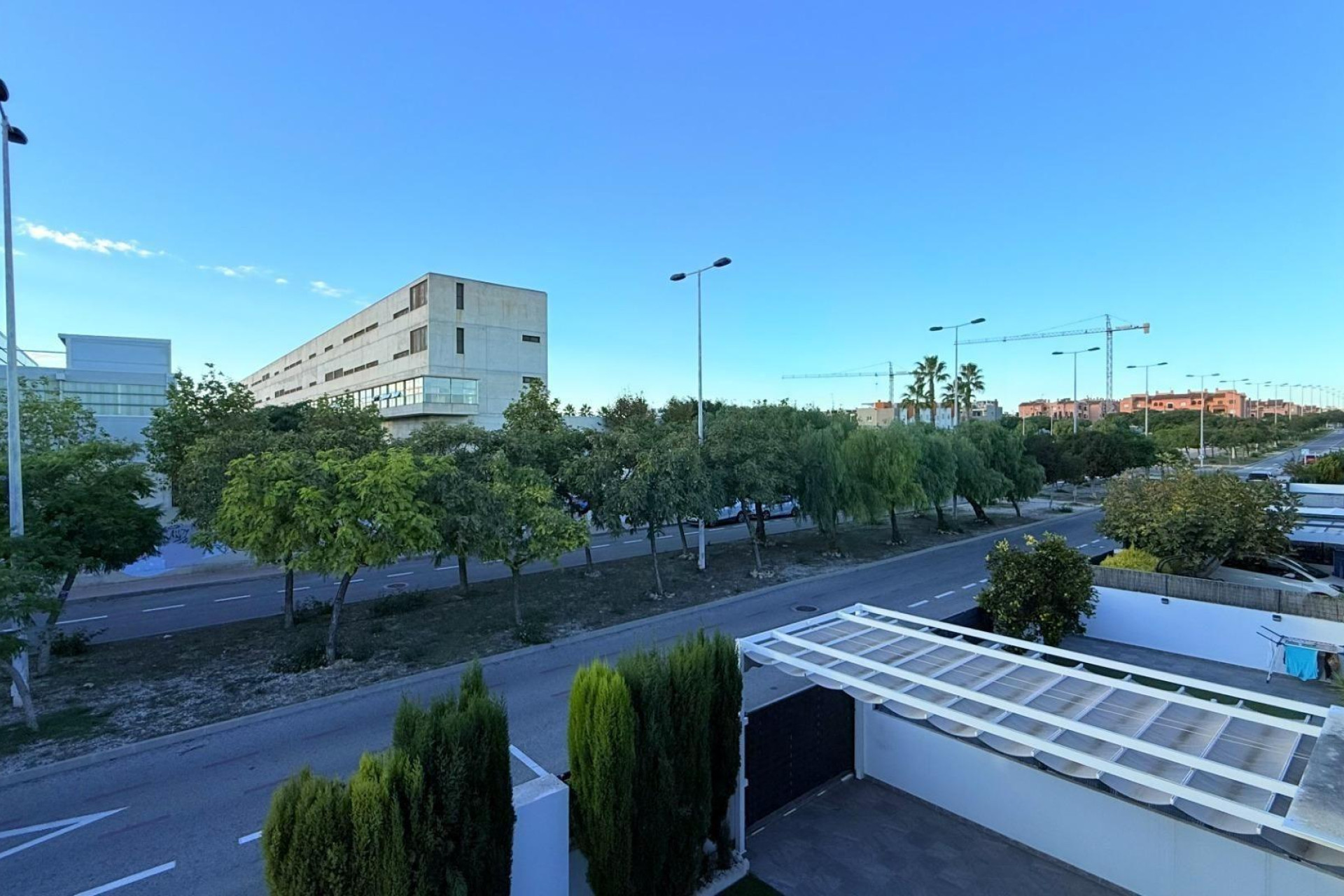 Herverkoop - Herenhuis -
Torrevieja - Aguas Nuevas