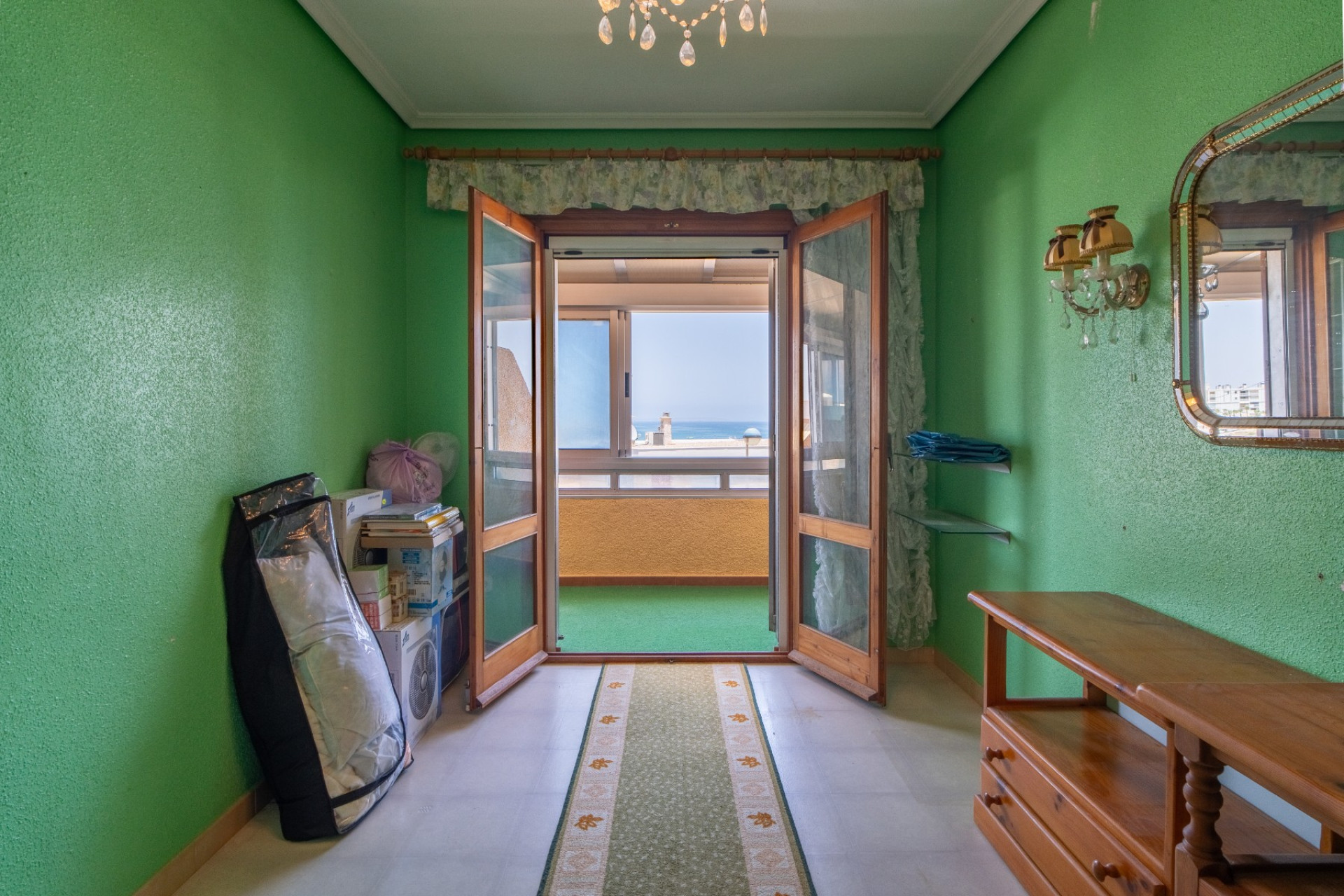Herverkoop - Herenhuis -
Torrevieja - Cabo Cervera