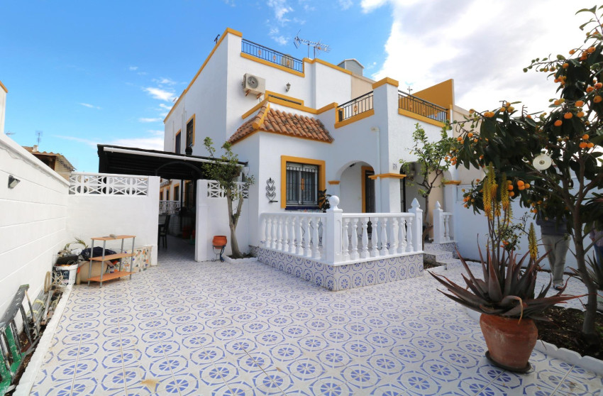 Herverkoop - Herenhuis -
Torrevieja - Carrefour