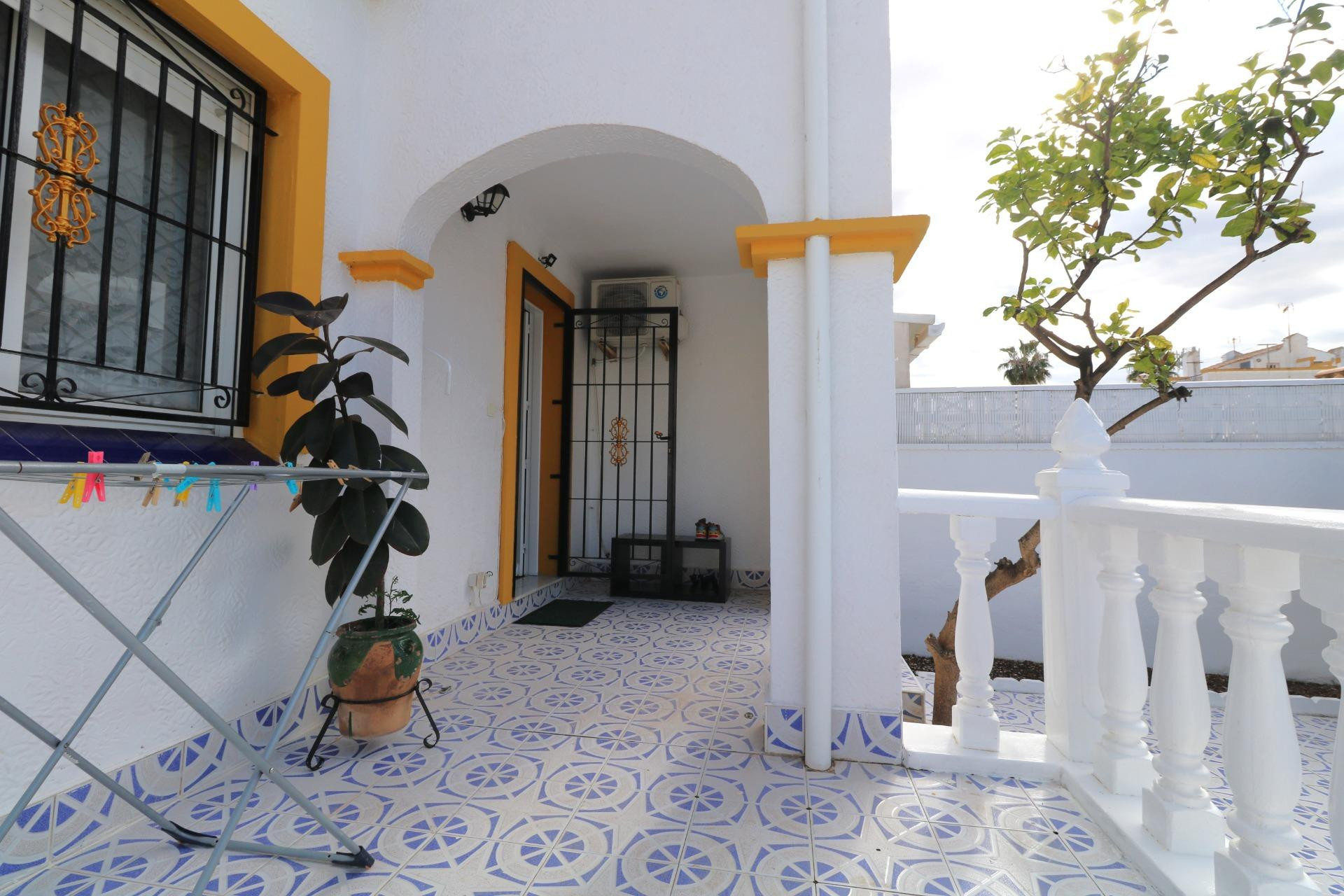 Herverkoop - Herenhuis -
Torrevieja - Carrefour