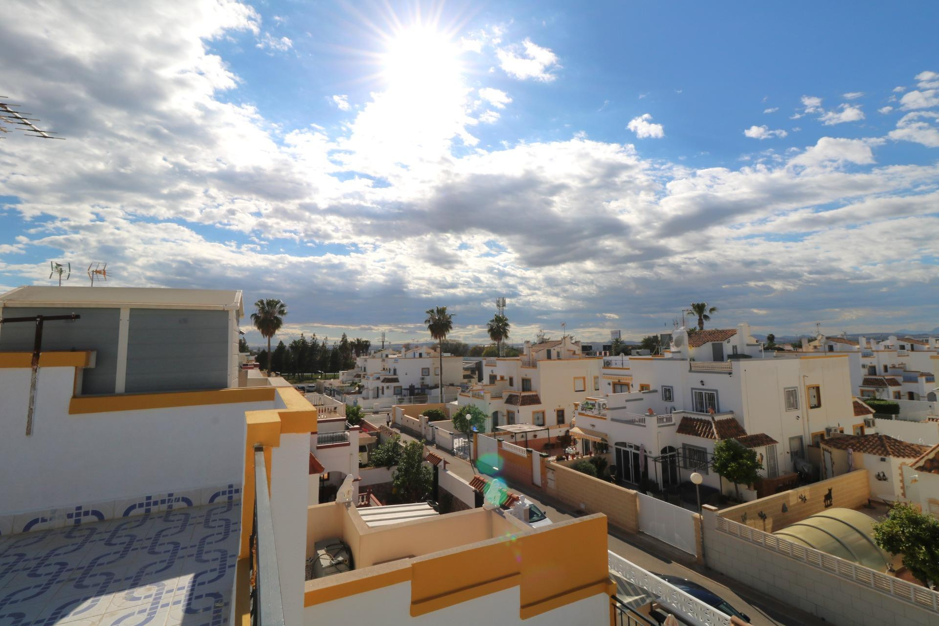 Herverkoop - Herenhuis -
Torrevieja - Carrefour