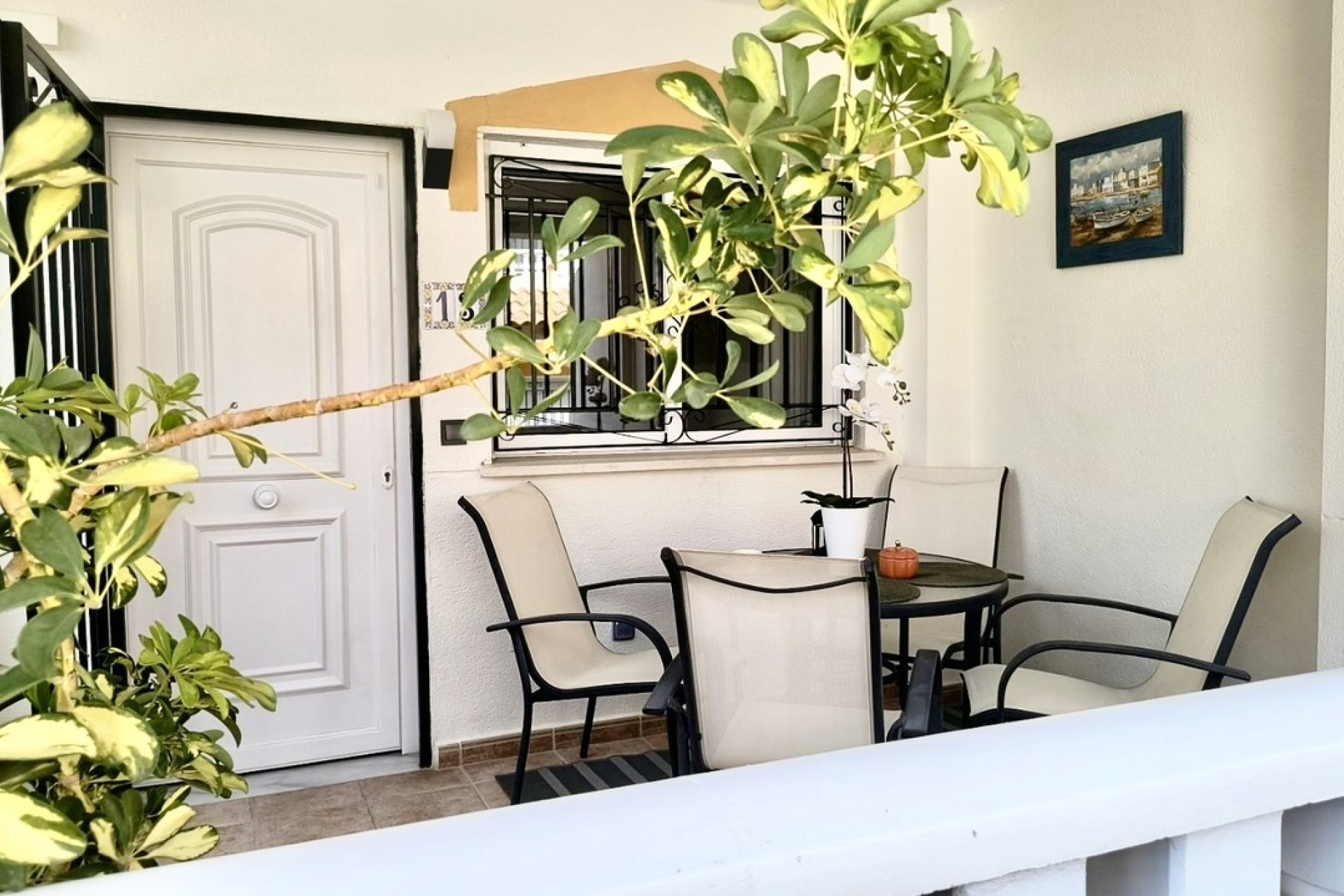 Herverkoop - Herenhuis -
Torrevieja - Costa Blanca