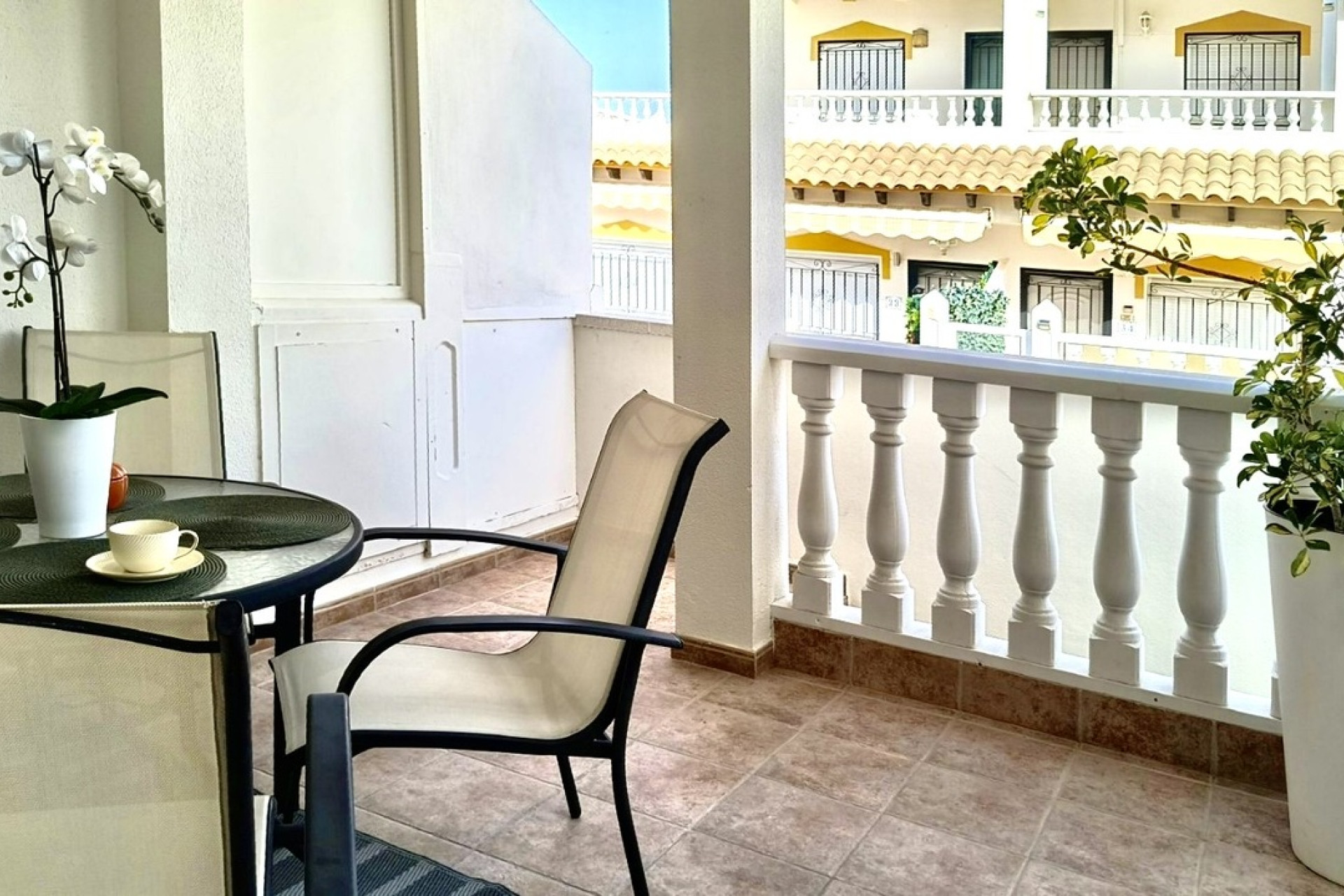 Herverkoop - Herenhuis -
Torrevieja - Costa Blanca