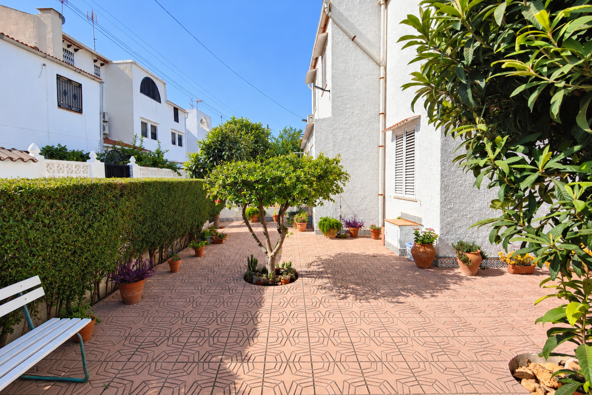 Herverkoop - Herenhuis -
Torrevieja - Costa Blanca