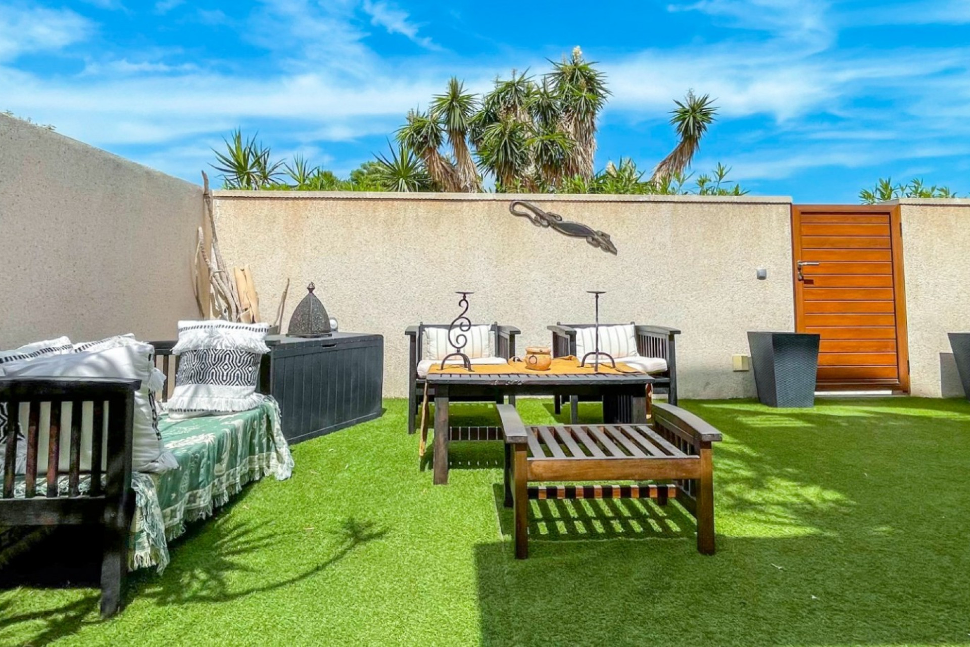 Herverkoop - Herenhuis -
Torrevieja - Costa Blanca