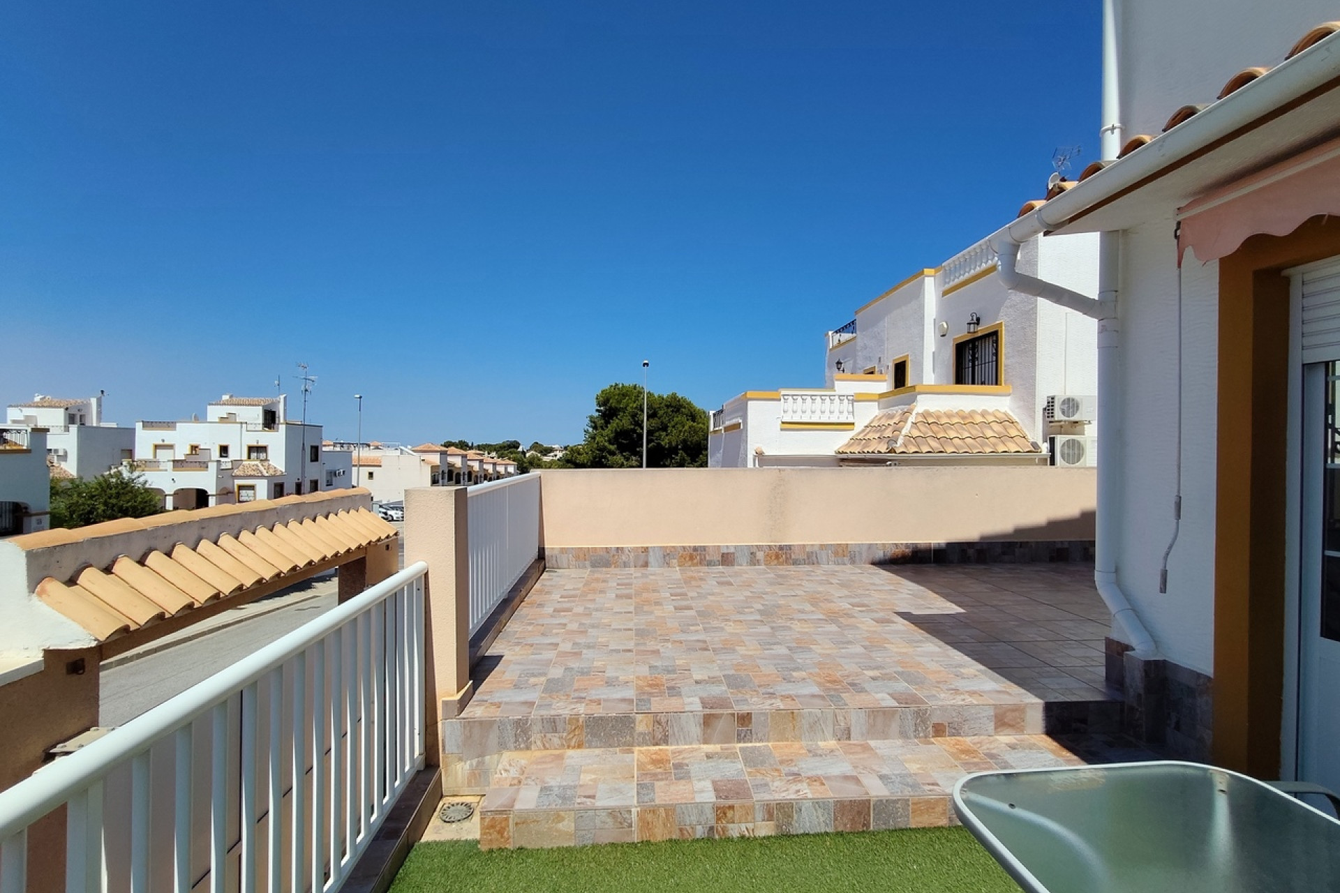 Herverkoop - Herenhuis -
Torrevieja - Los Altos