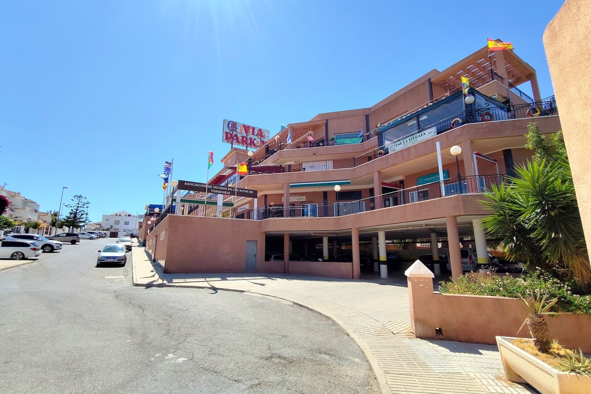 Herverkoop - Herenhuis -
Torrevieja - Los Altos