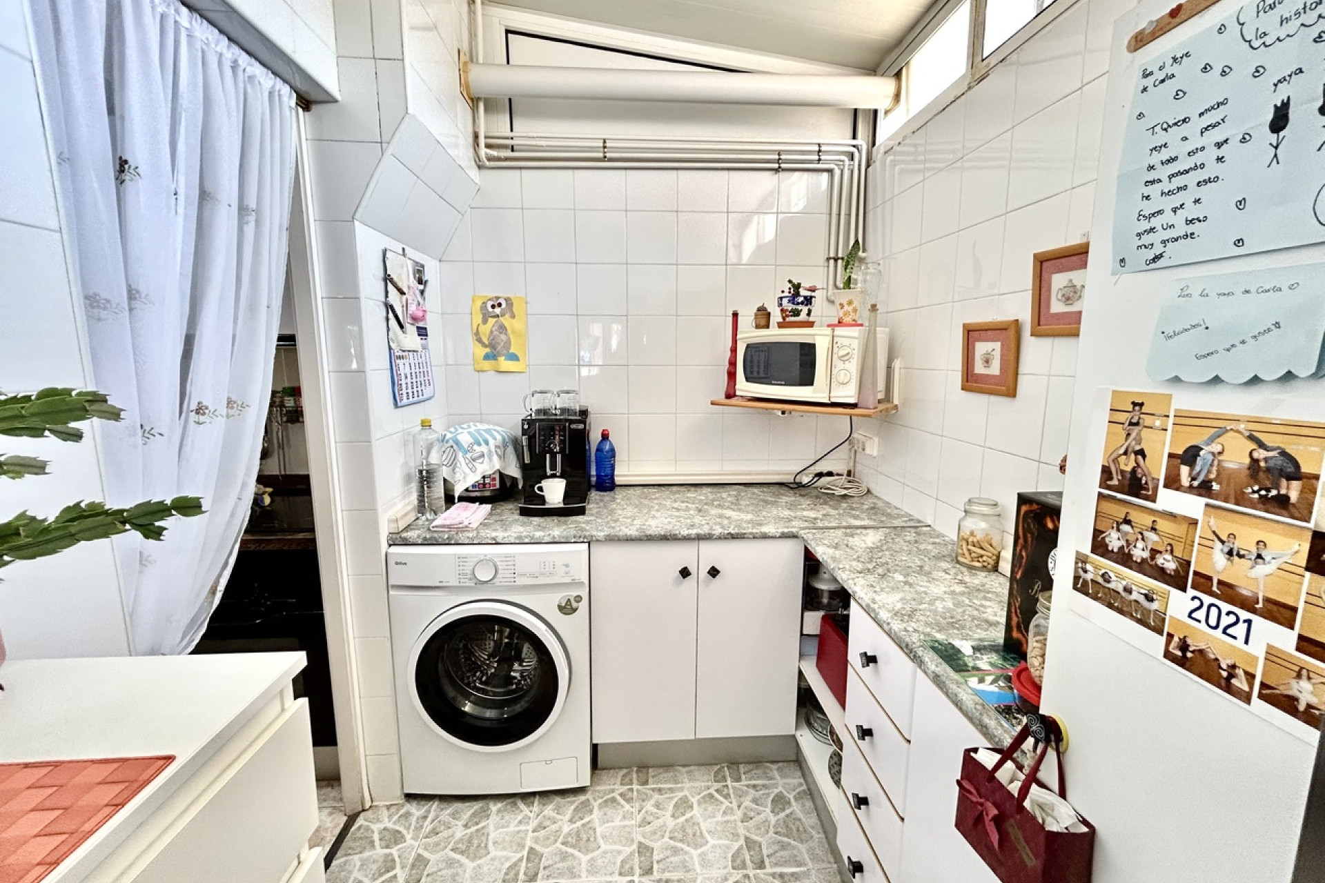 Herverkoop - Herenhuis -
Torrevieja - Los Altos