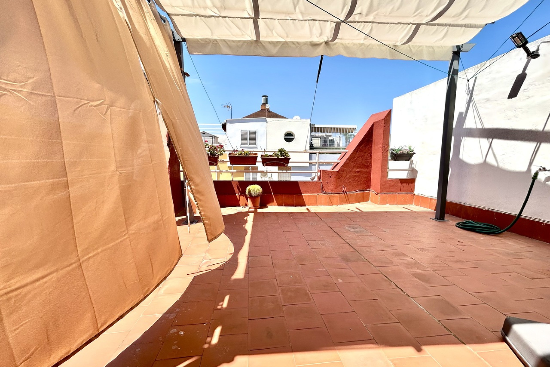 Herverkoop - Herenhuis -
Torrevieja - Los Altos