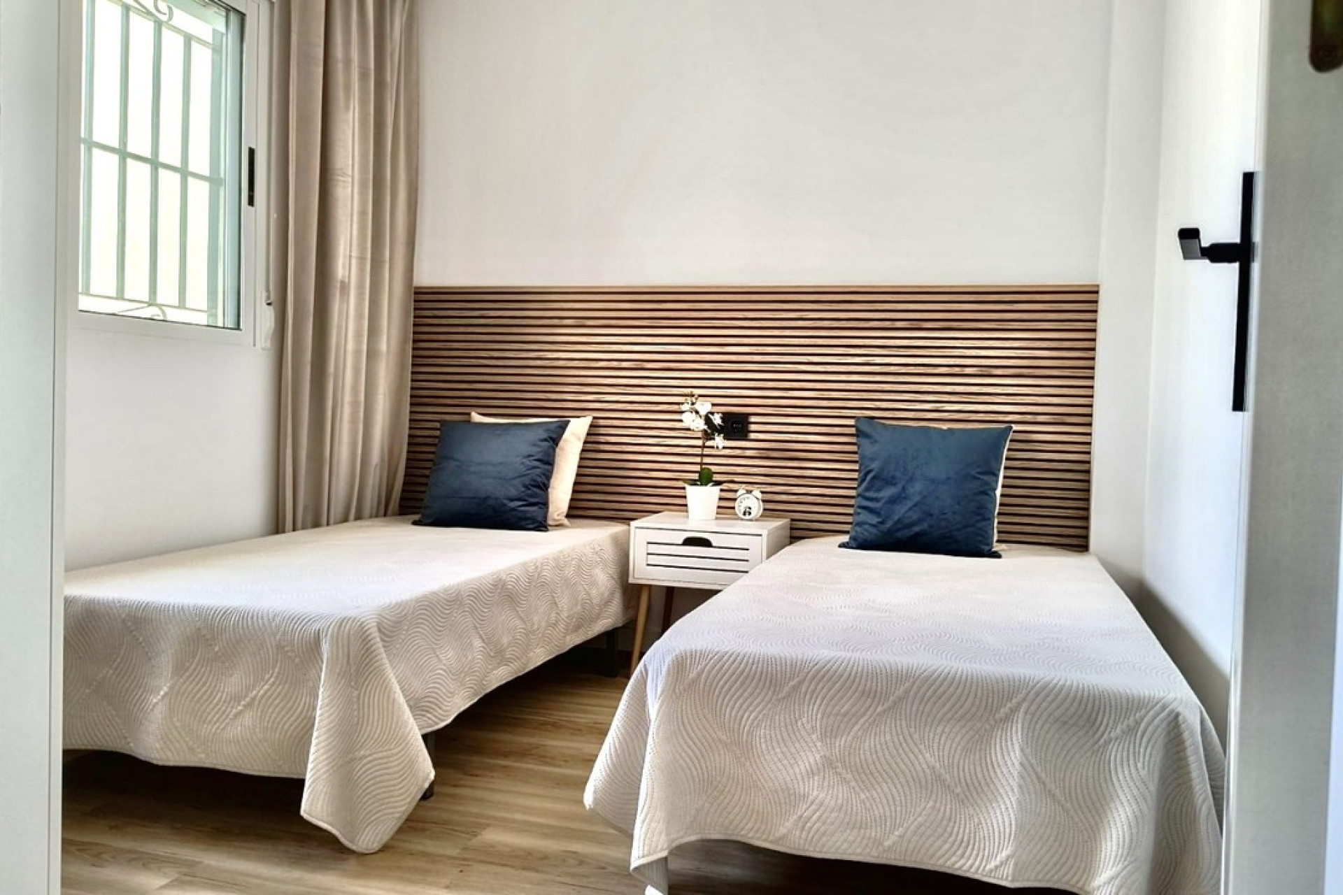 Herverkoop - Herenhuis -
Torrevieja - Los Altos