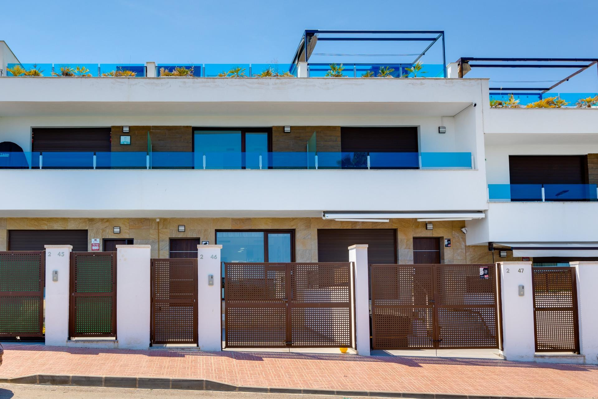 Herverkoop - Herenhuis -
Torrevieja - Los Balcones
