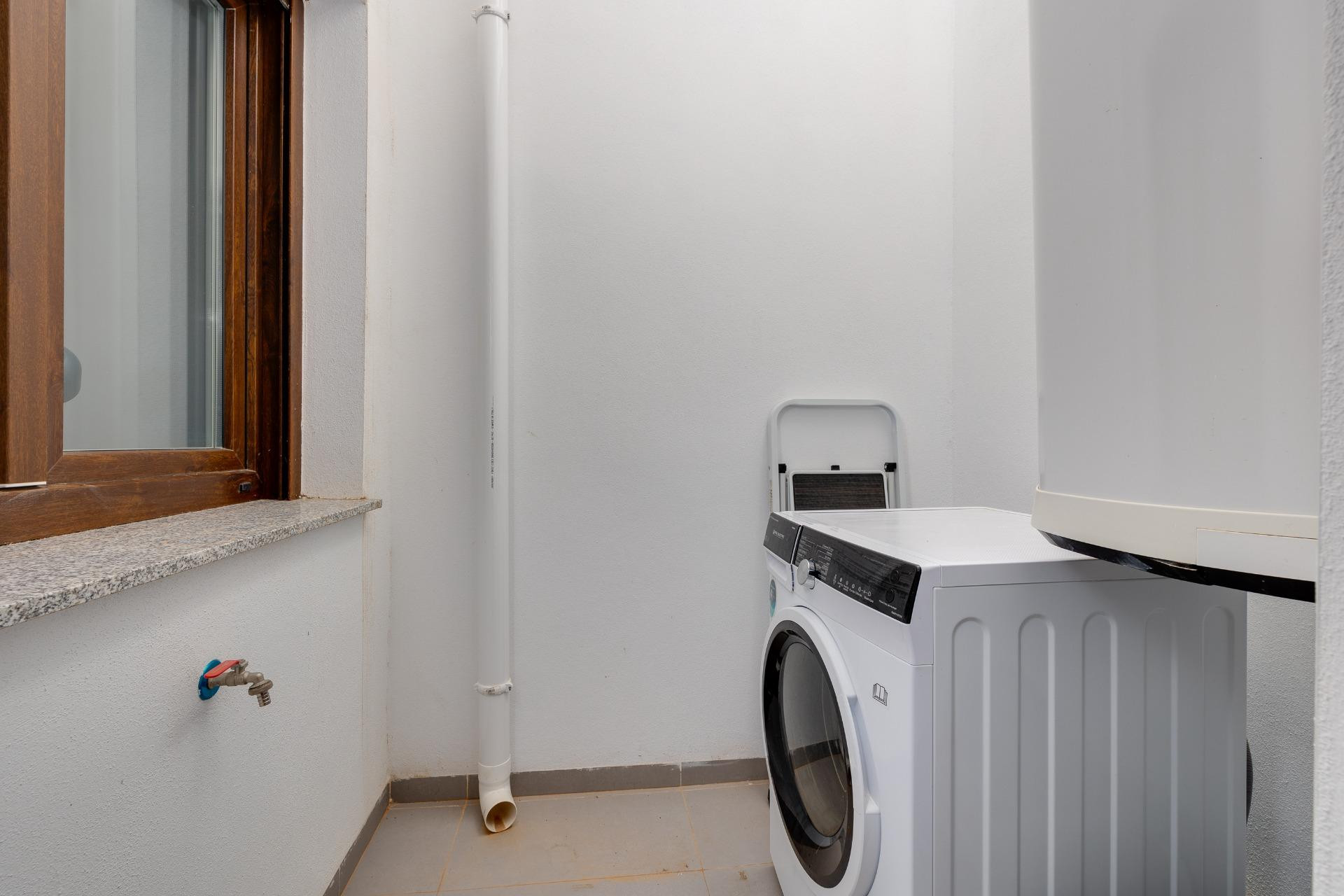 Herverkoop - Herenhuis -
Torrevieja - Los Balcones