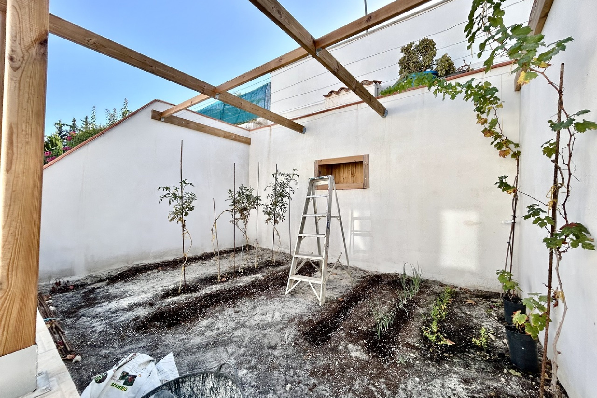 Herverkoop - Herenhuis -
Torrevieja - Los Balcones