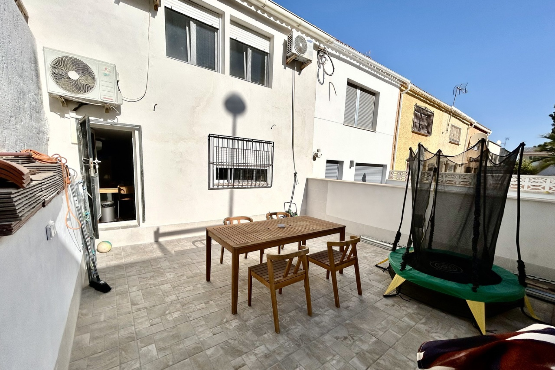 Herverkoop - Herenhuis -
Torrevieja - Los Balcones