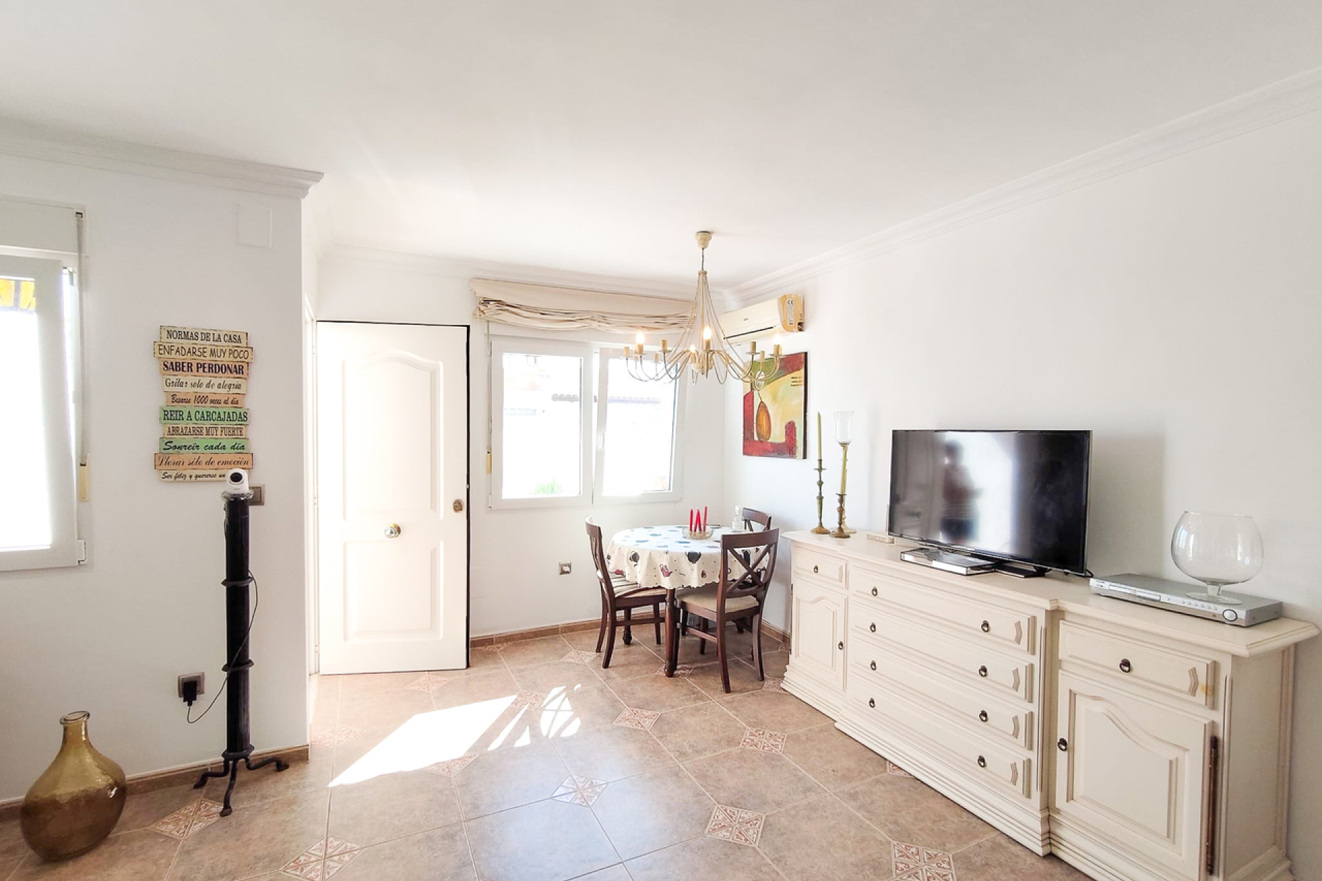 Herverkoop - Herenhuis -
Torrevieja - Los Balcones