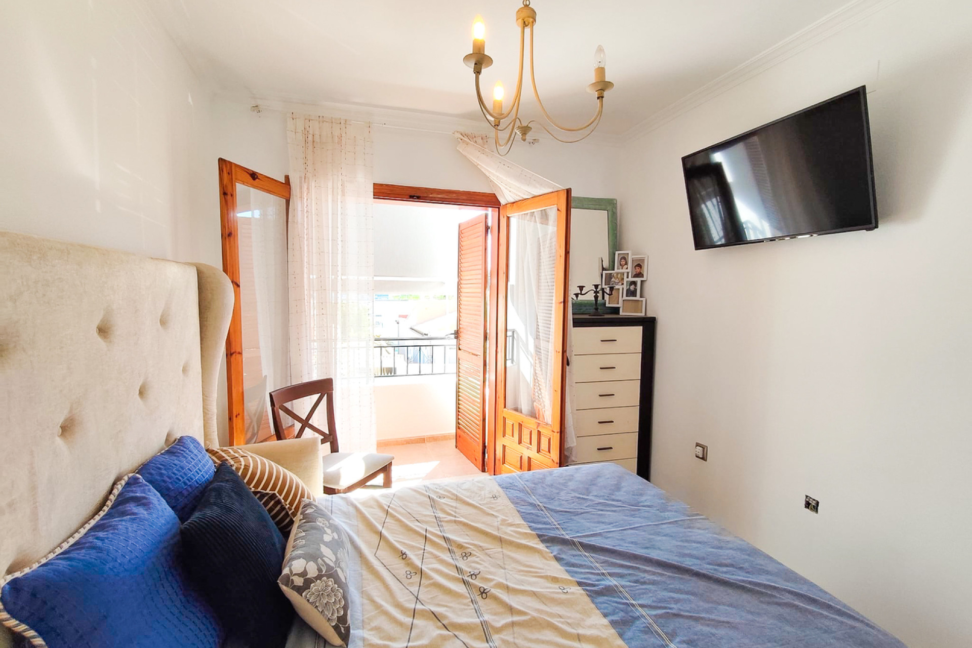 Herverkoop - Herenhuis -
Torrevieja - Los Balcones