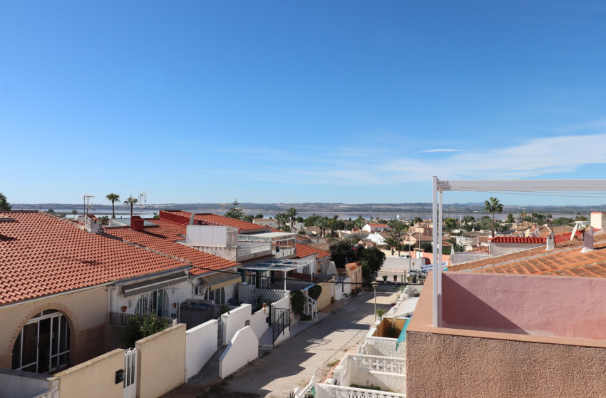 Herverkoop - Herenhuis -
Torrevieja - San Luis